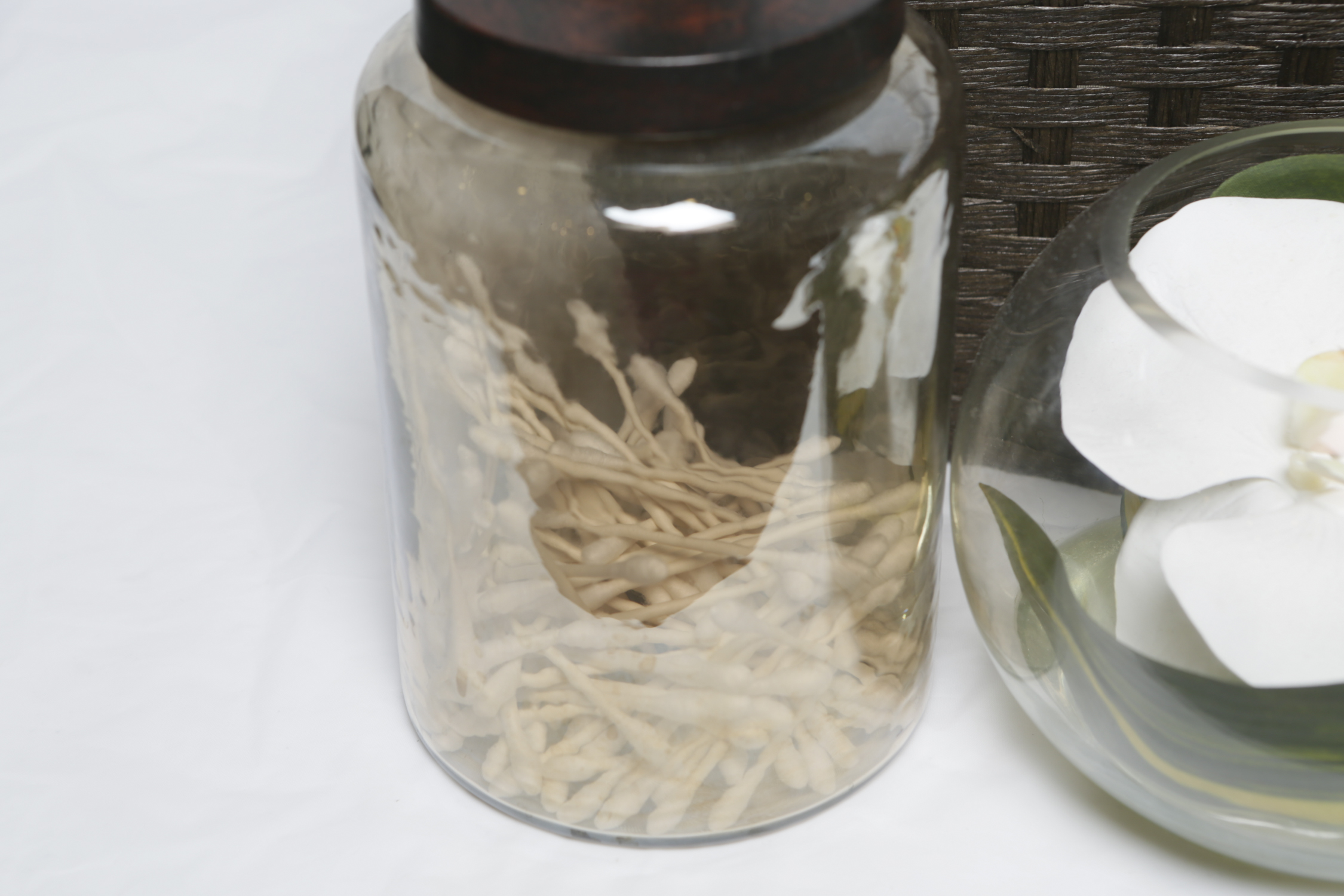 Contemporary Bathroom Accessories