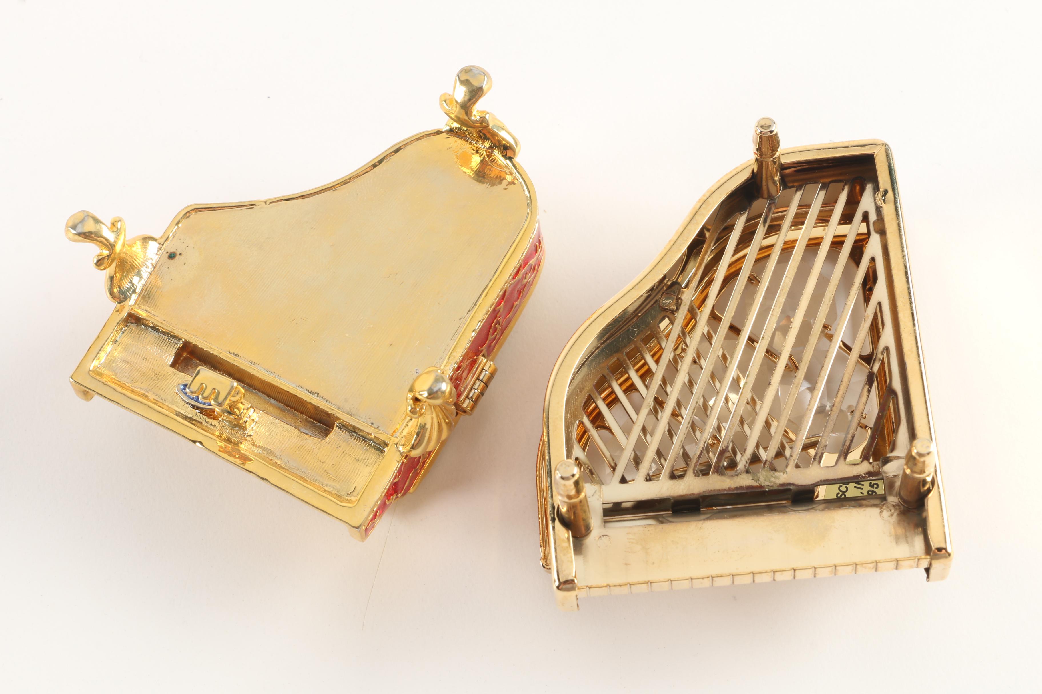 Wedgwood "Hathaway Rose" Ginger Jar with Figurines and Salt Cellars