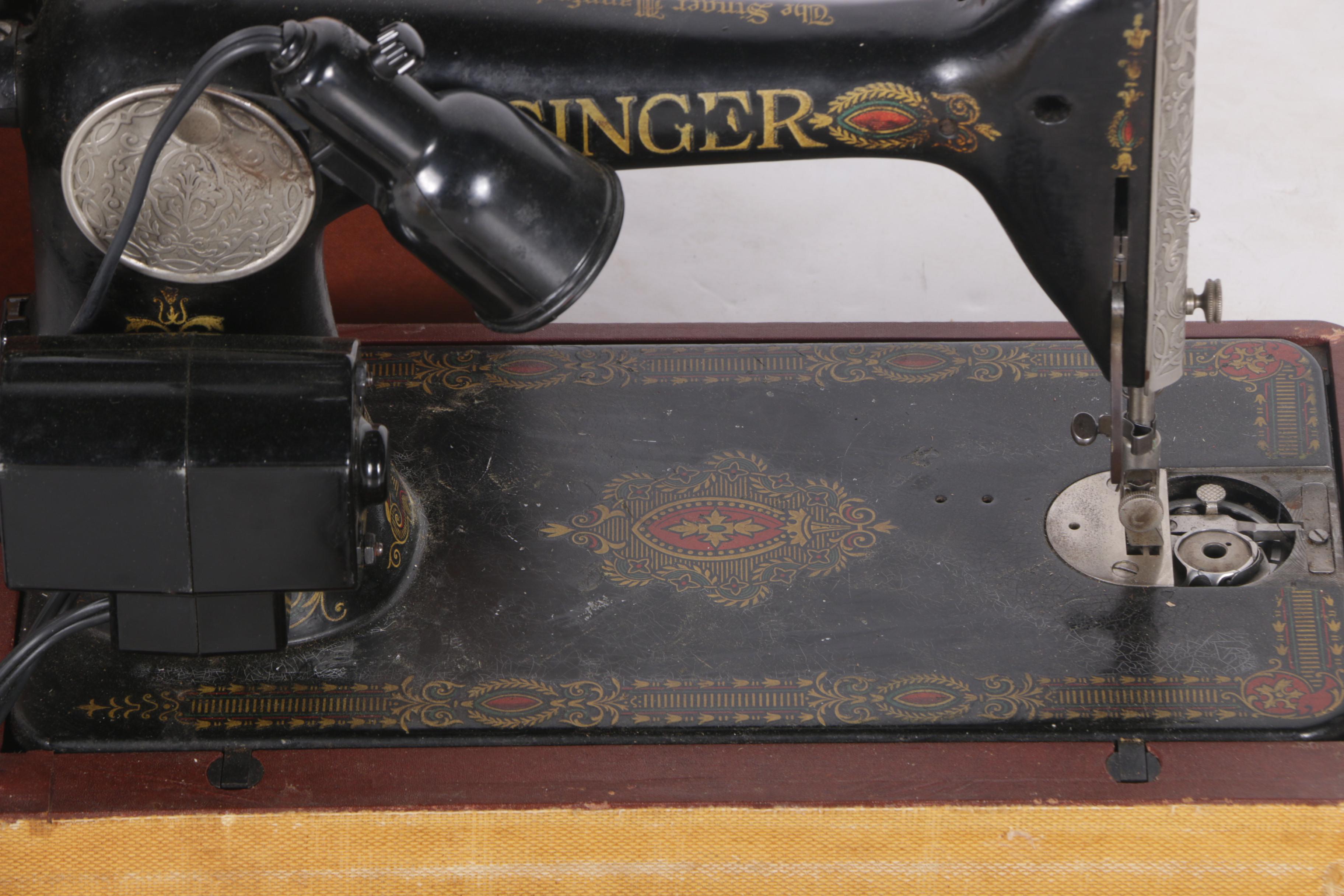 Singer G Series 1920s Sewing Machine with Case and Attachments