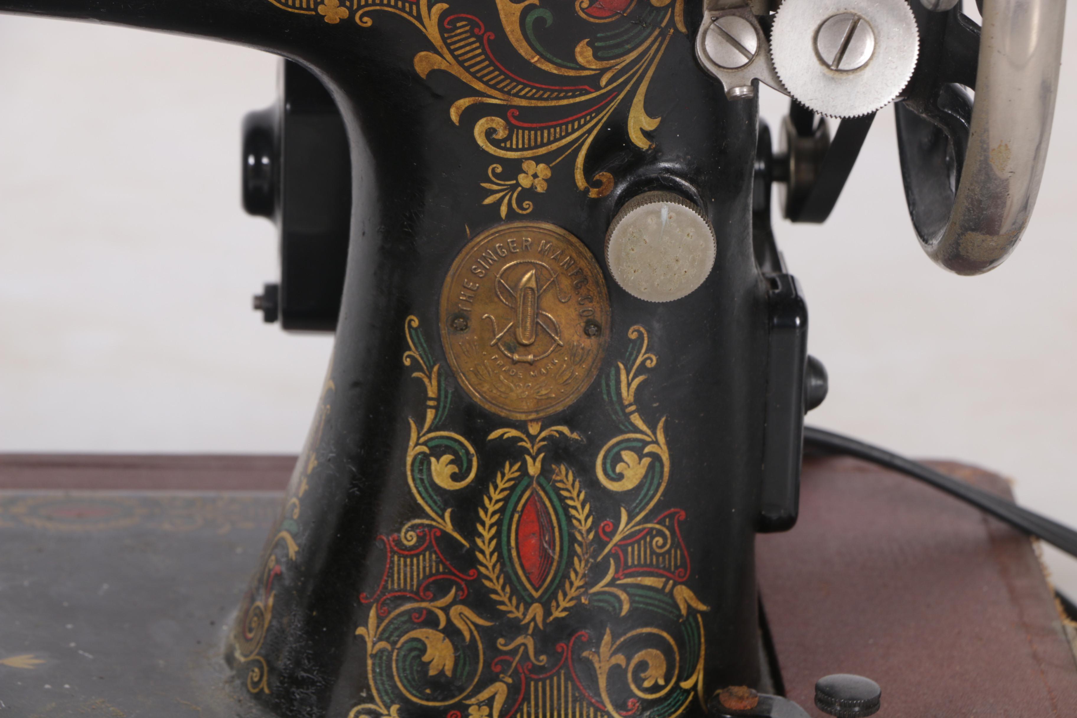 Singer G Series 1920s Sewing Machine with Case and Attachments