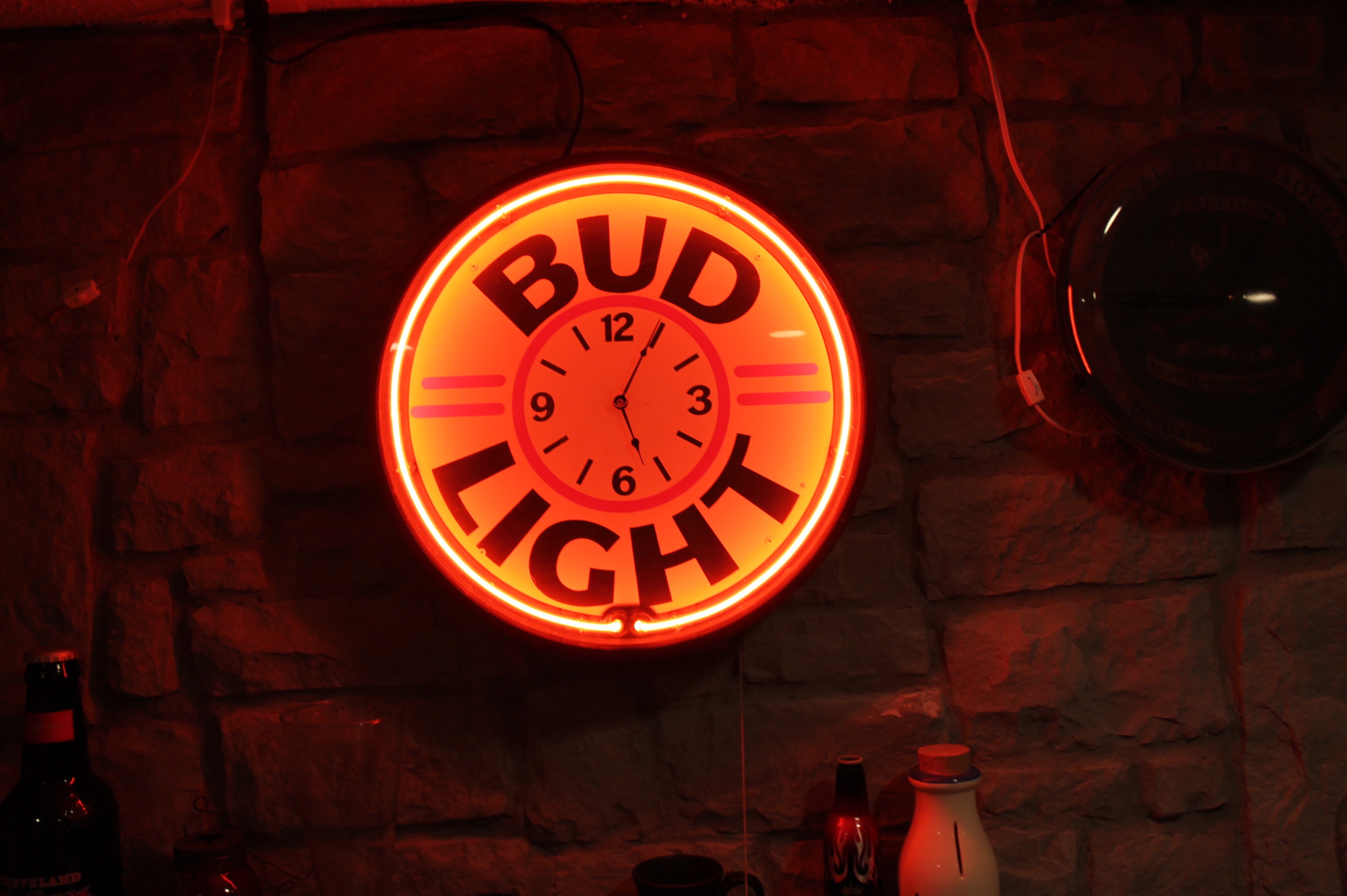 Neon Lighted Bud Light Wall Clock