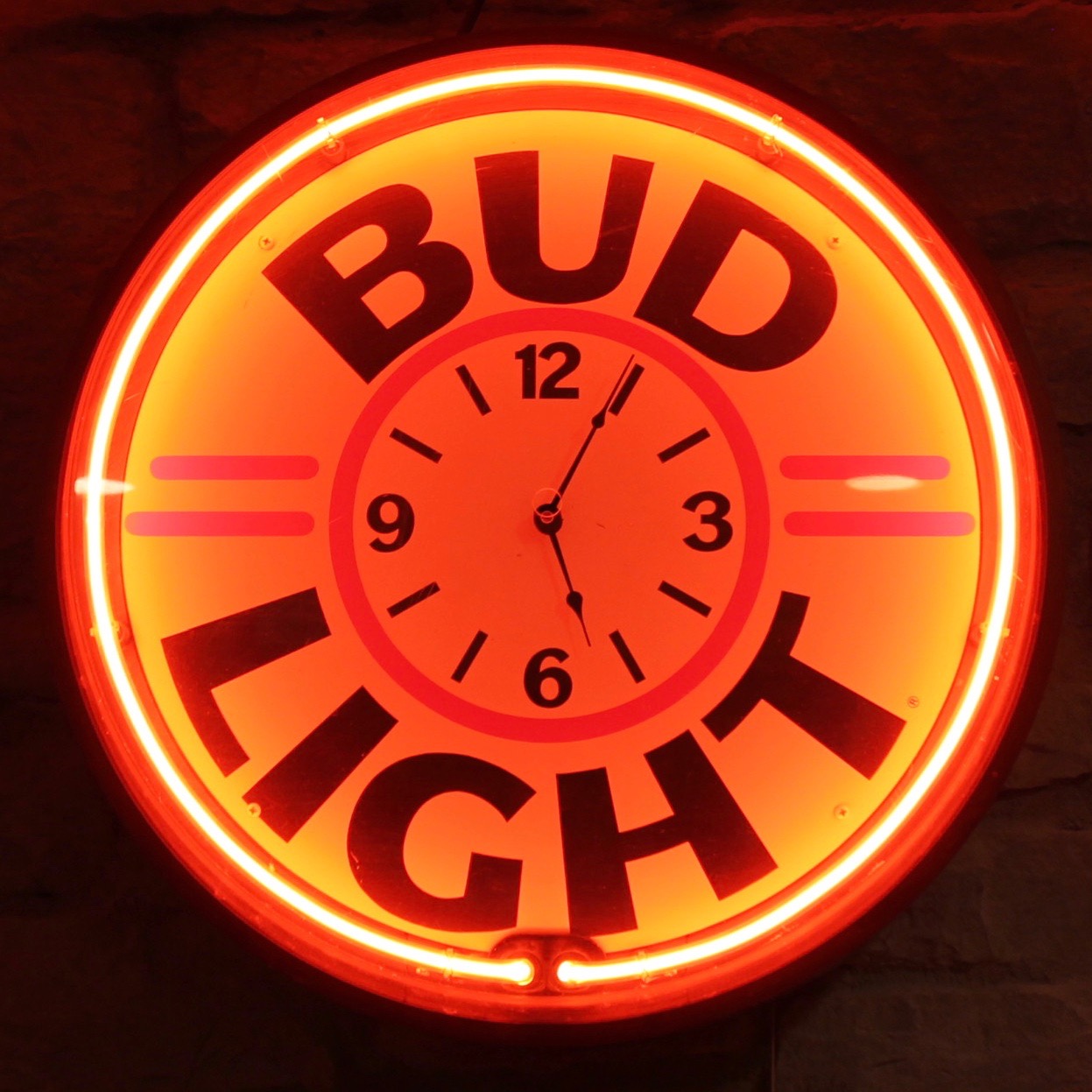 Neon Lighted Bud Light Wall Clock