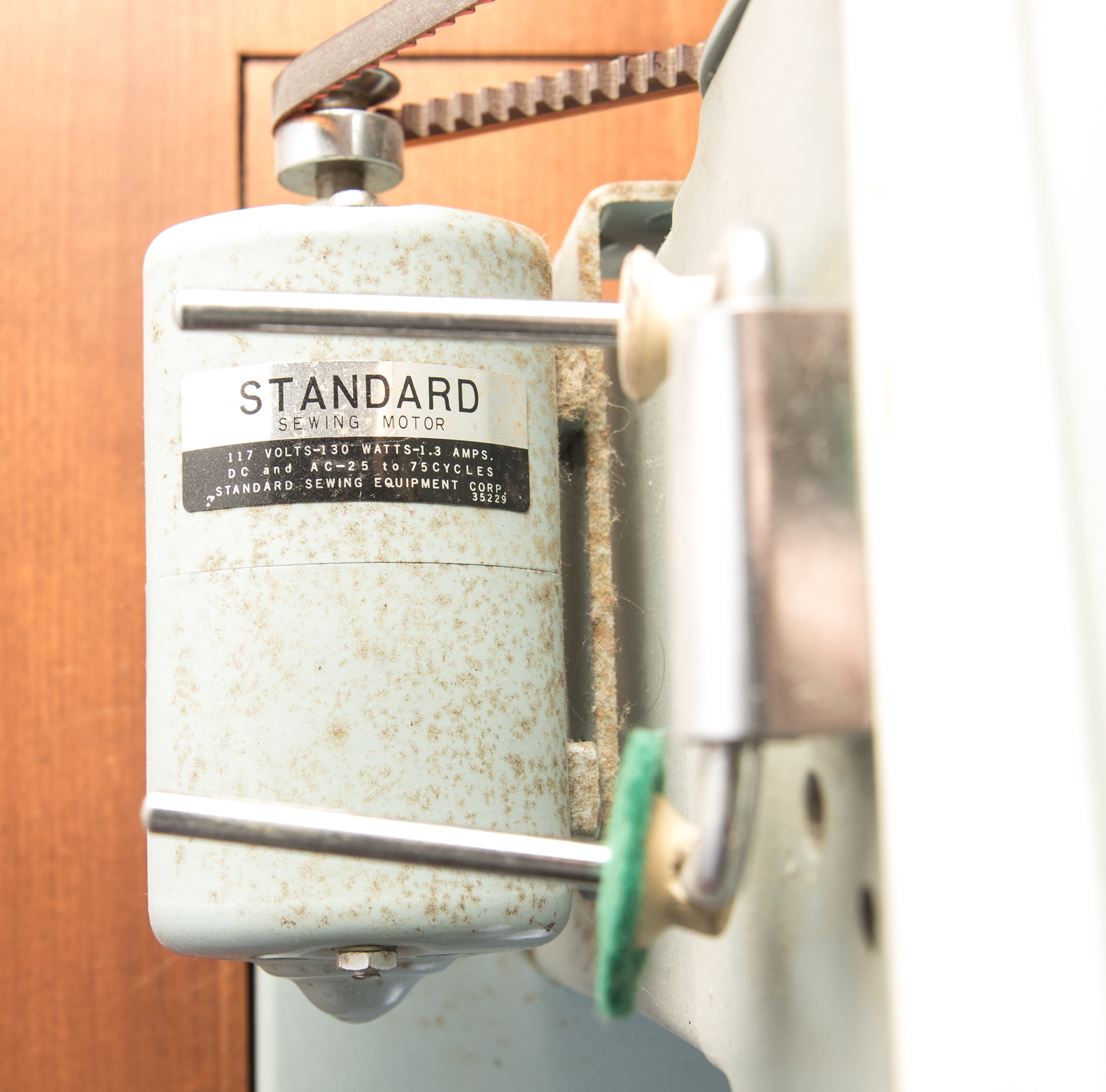 Vintage Good Housekeeper Sewing Machine In a French Provincial Style Cabinet