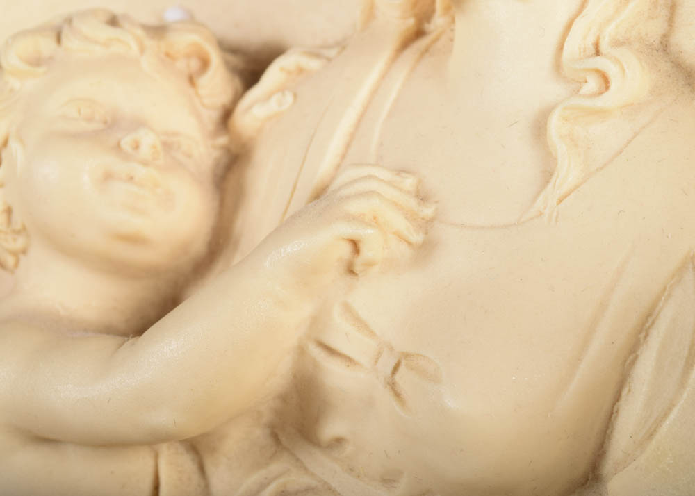 Handmade Bradford Exchange Italian Alabaster "Living Madonna" Collector Plates