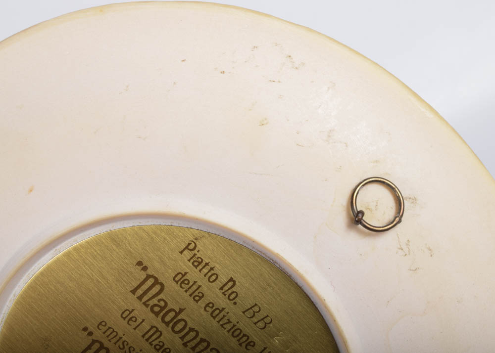 Handmade Bradford Exchange Italian Alabaster "Living Madonna" Collector Plates