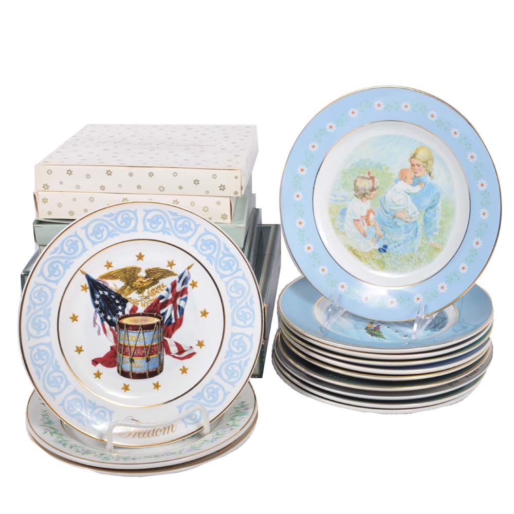 Vintage Avon Collector Plates Featuring Annual Holiday Plates