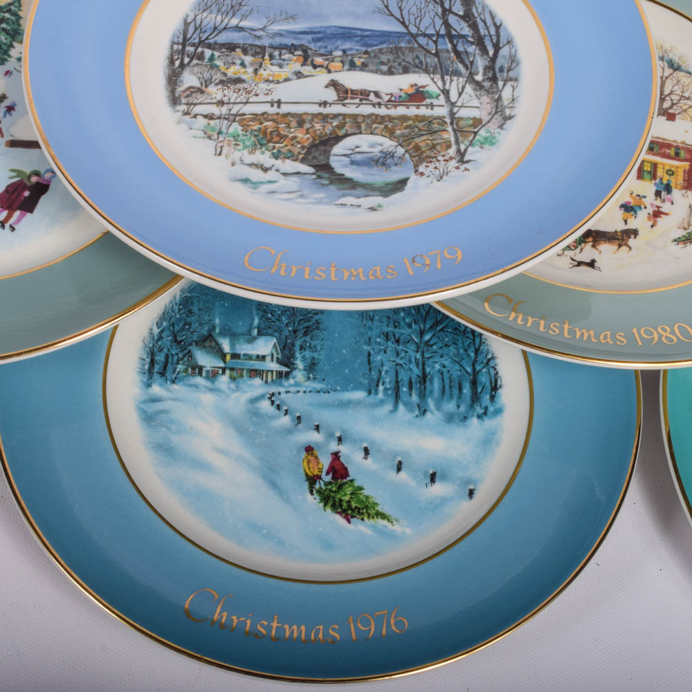 Vintage Avon Collector Plates Featuring Annual Holiday Plates