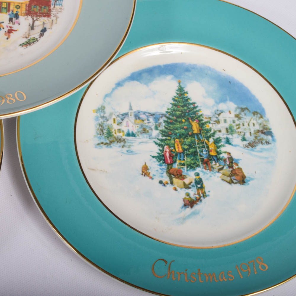 Vintage Avon Collector Plates Featuring Annual Holiday Plates