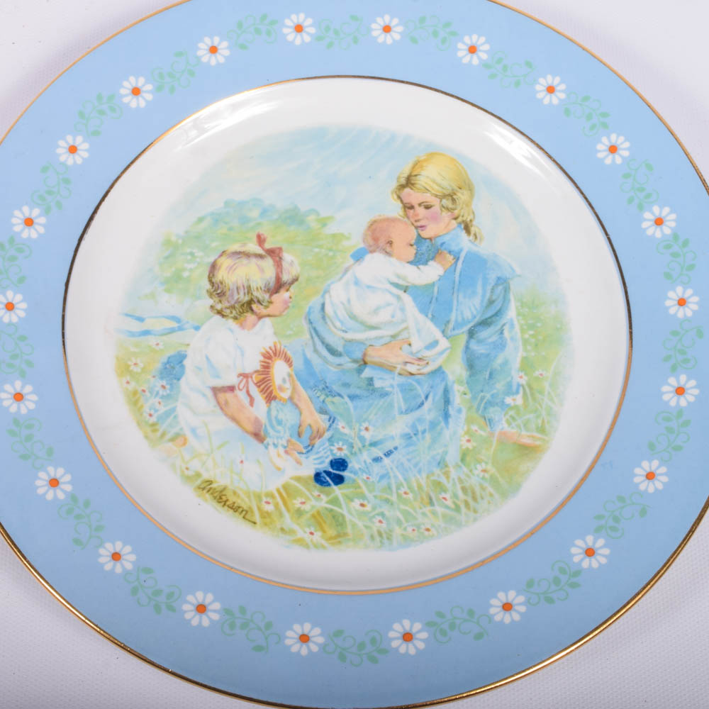 Vintage Avon Collector Plates Featuring Annual Holiday Plates