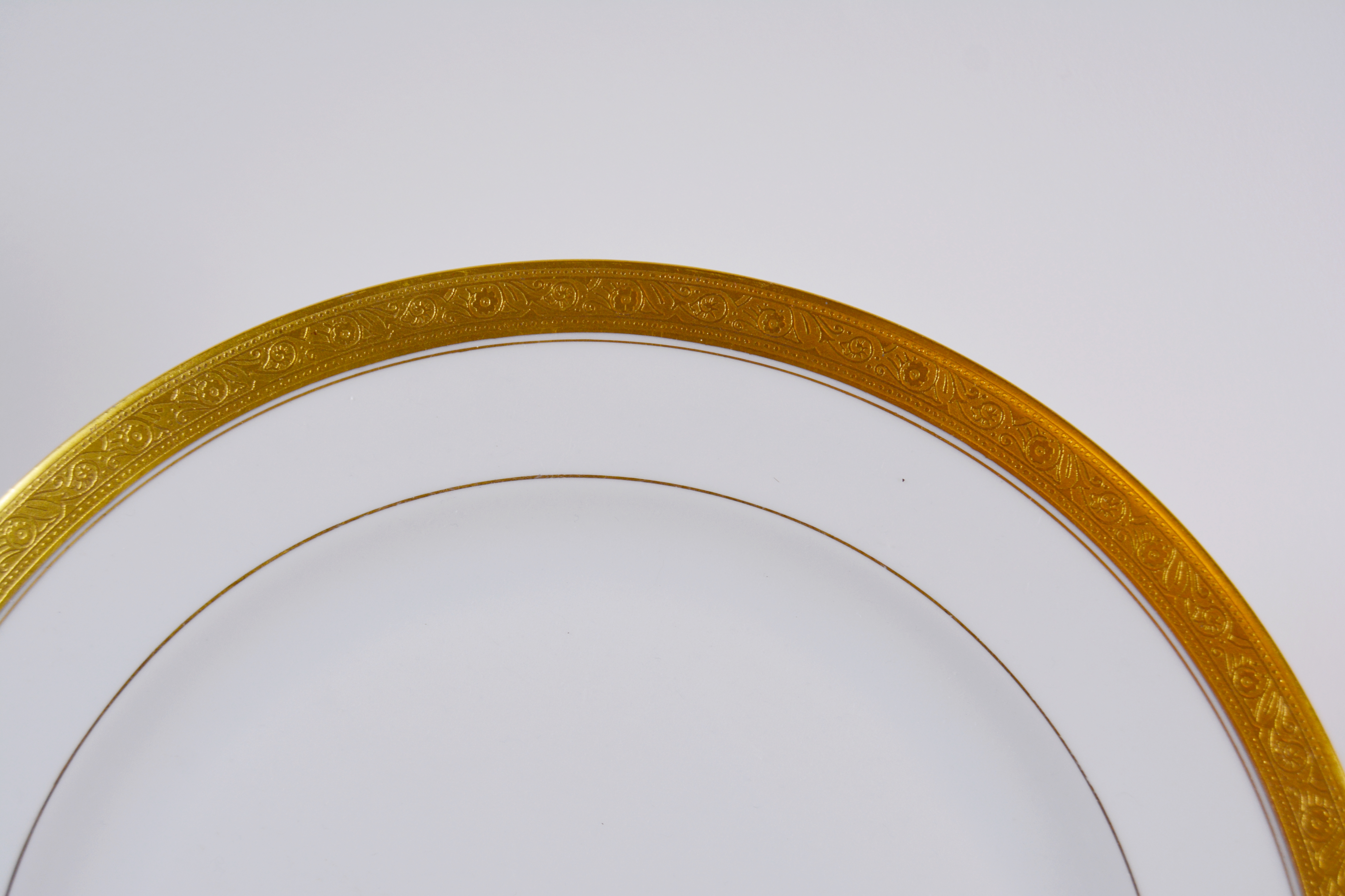 Pickard and Wheeling China Gilt Encrusted Dinnerware Collection