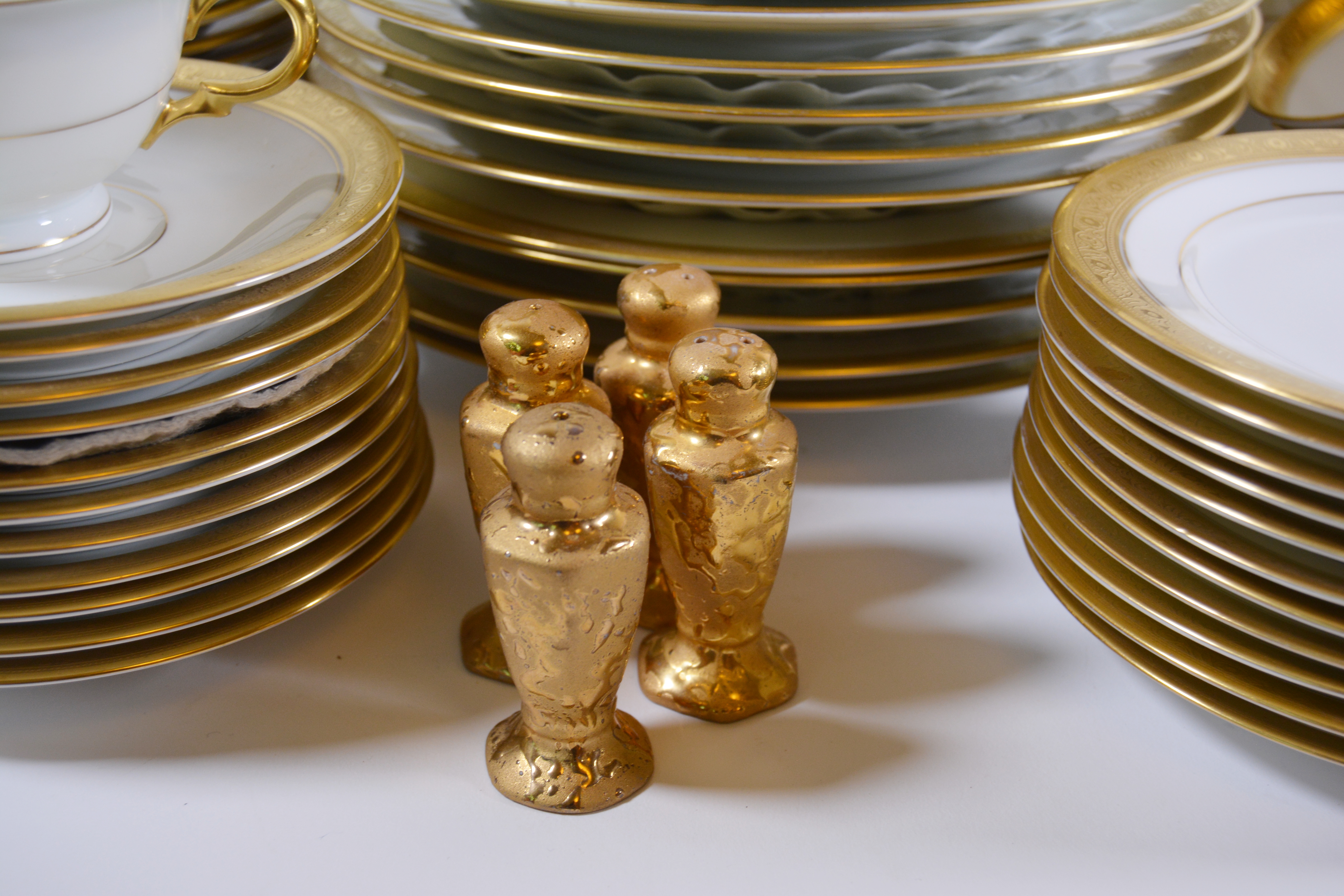 Pickard and Wheeling China Gilt Encrusted Dinnerware Collection