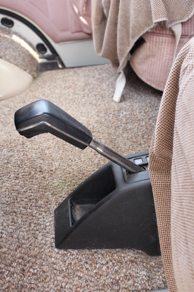 1986 Winnebago LeSharo Camper