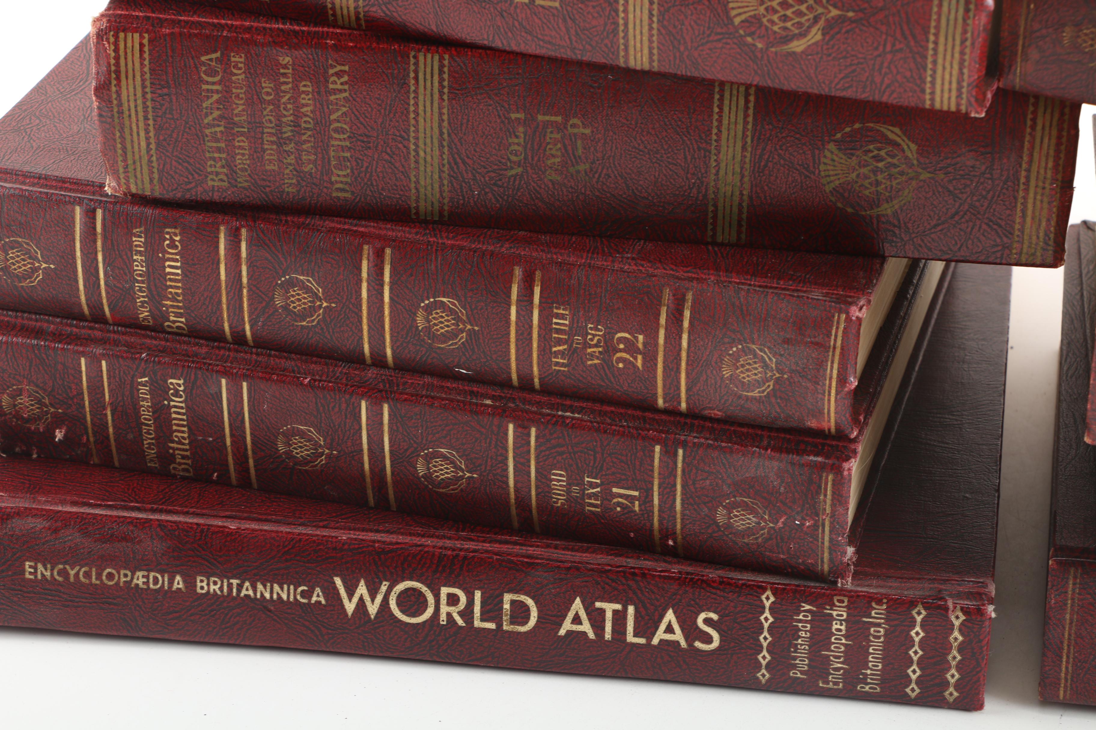 1960s Twenty-Seven Volumes of "Encyclopædia Britannica World Atlas"