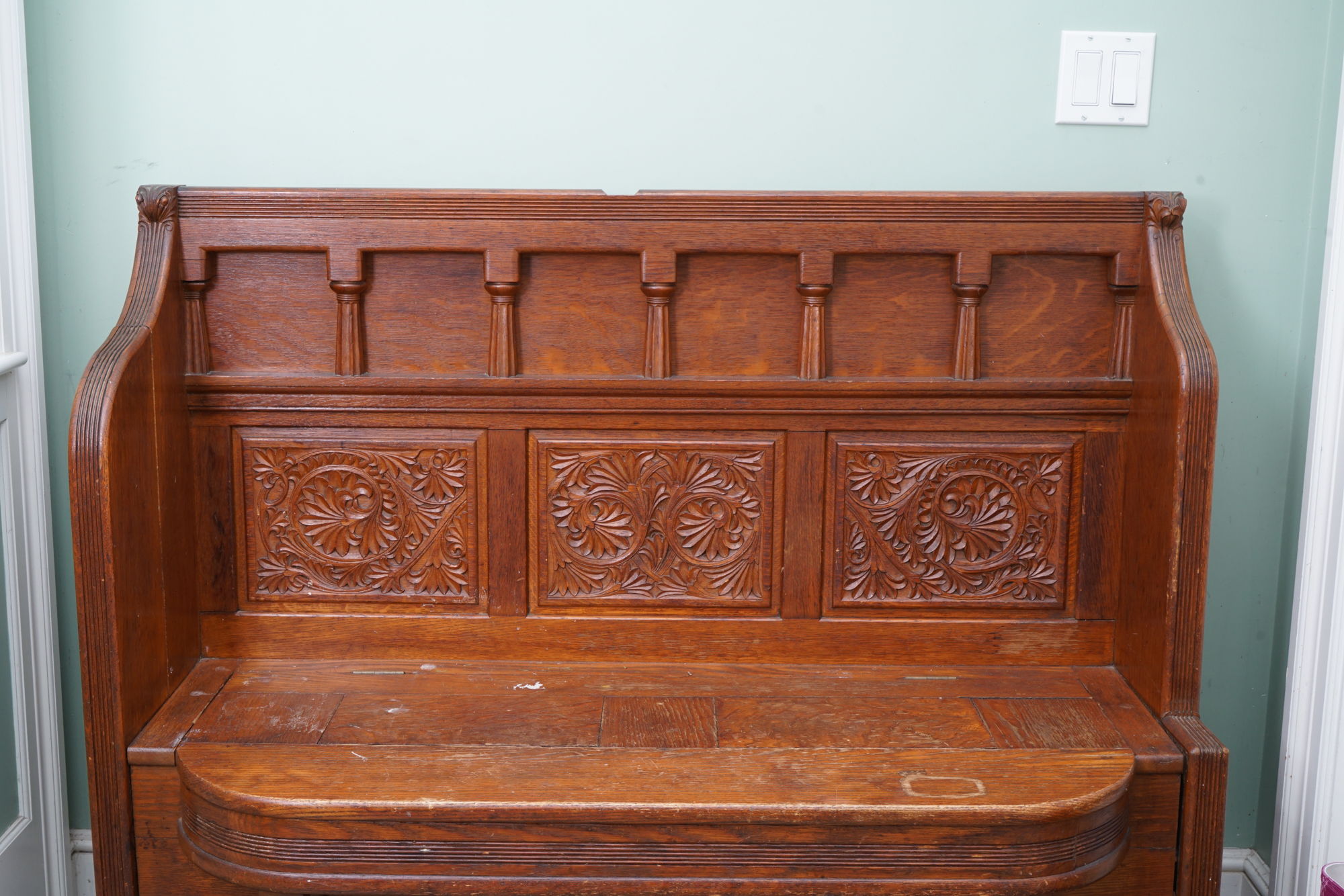 Antique Arts & Crafts Carved Oak Entryway Bench