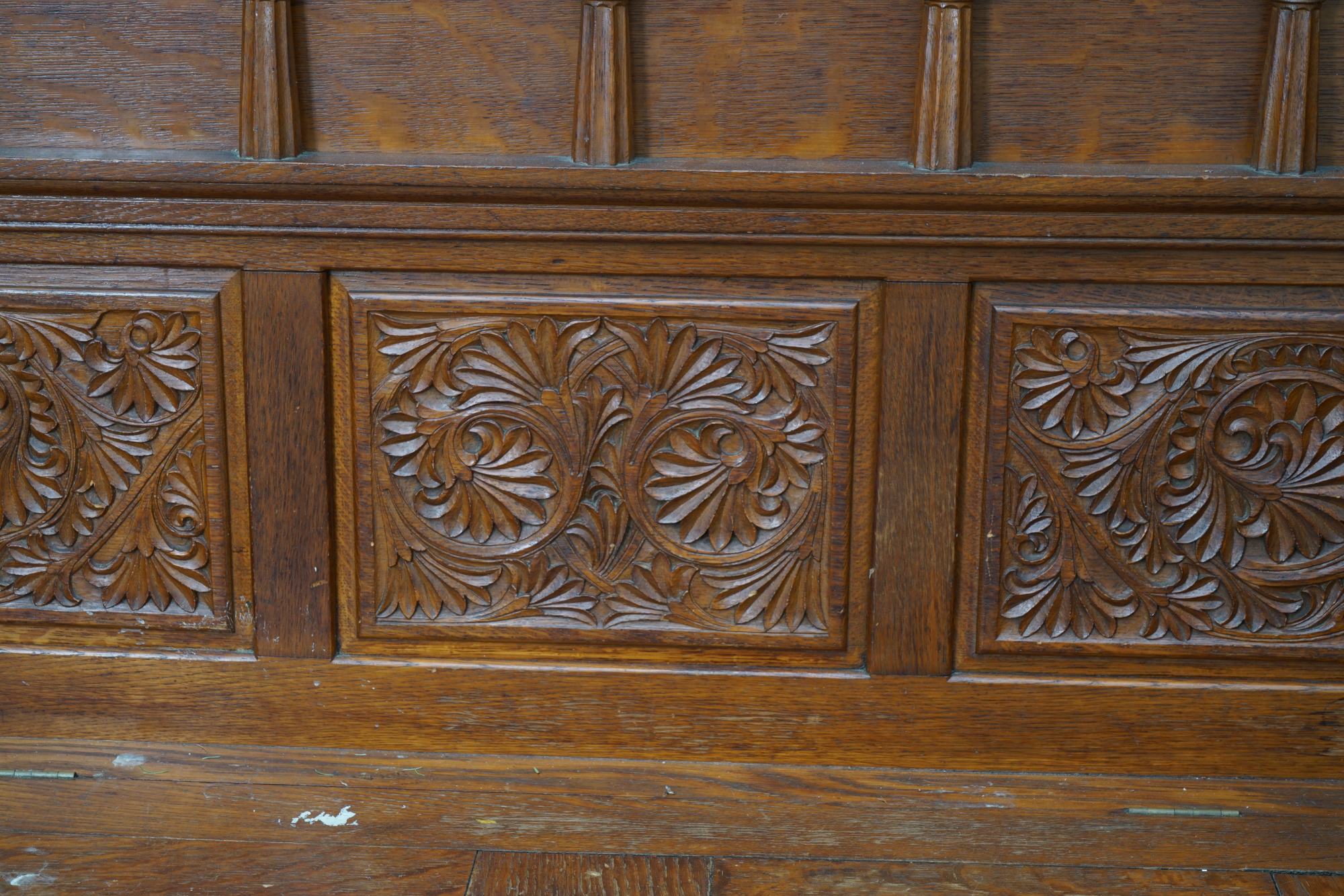 Antique Arts & Crafts Carved Oak Entryway Bench