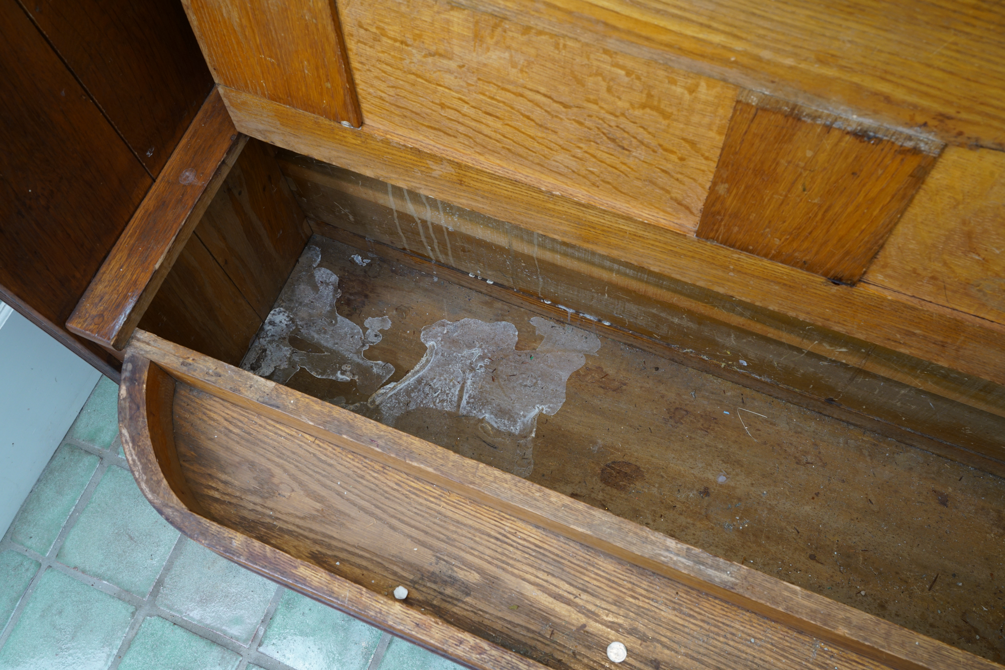 Antique Arts & Crafts Carved Oak Entryway Bench