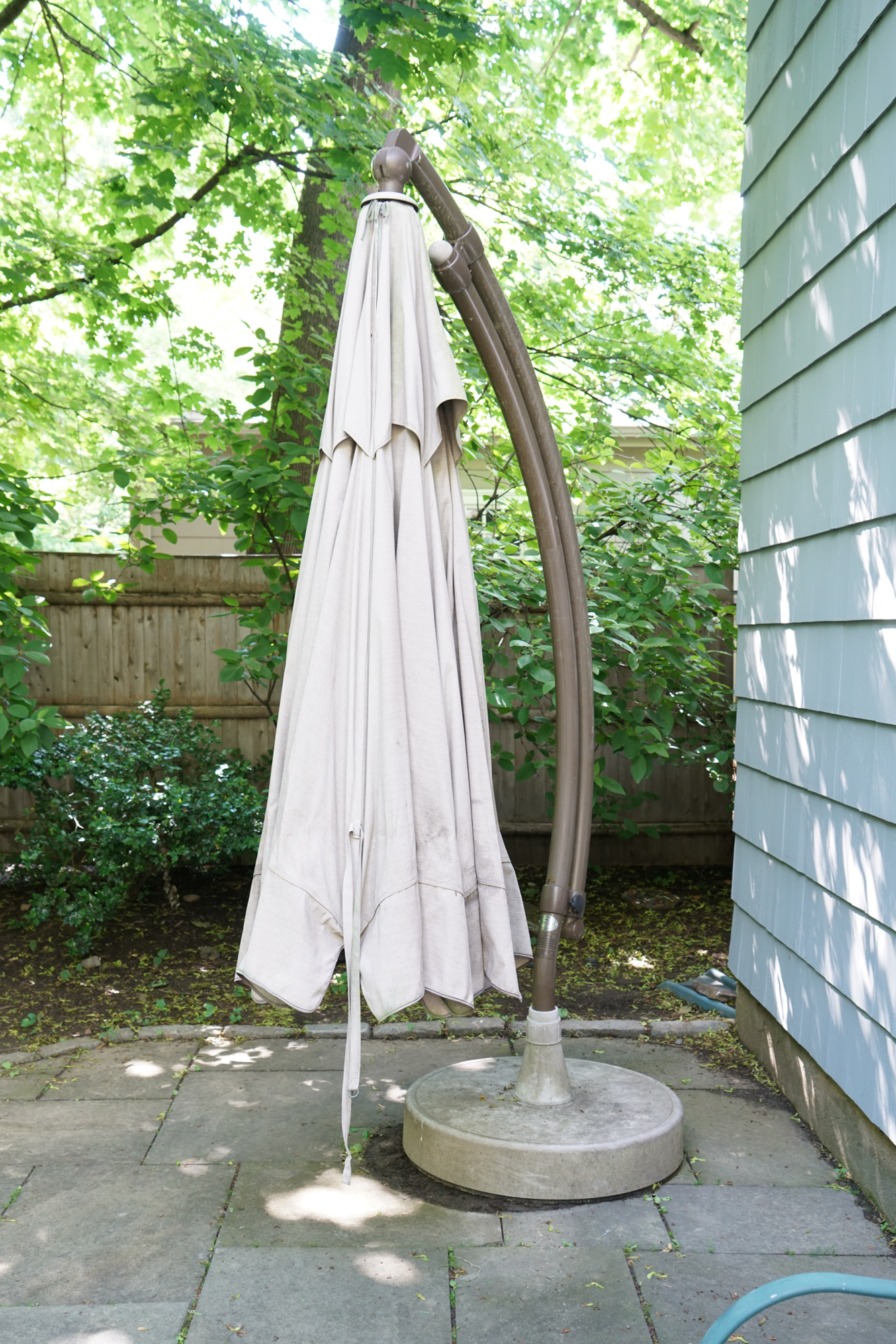 Sun Garden Easy Sun Parasol Umbrella with Weighted Base