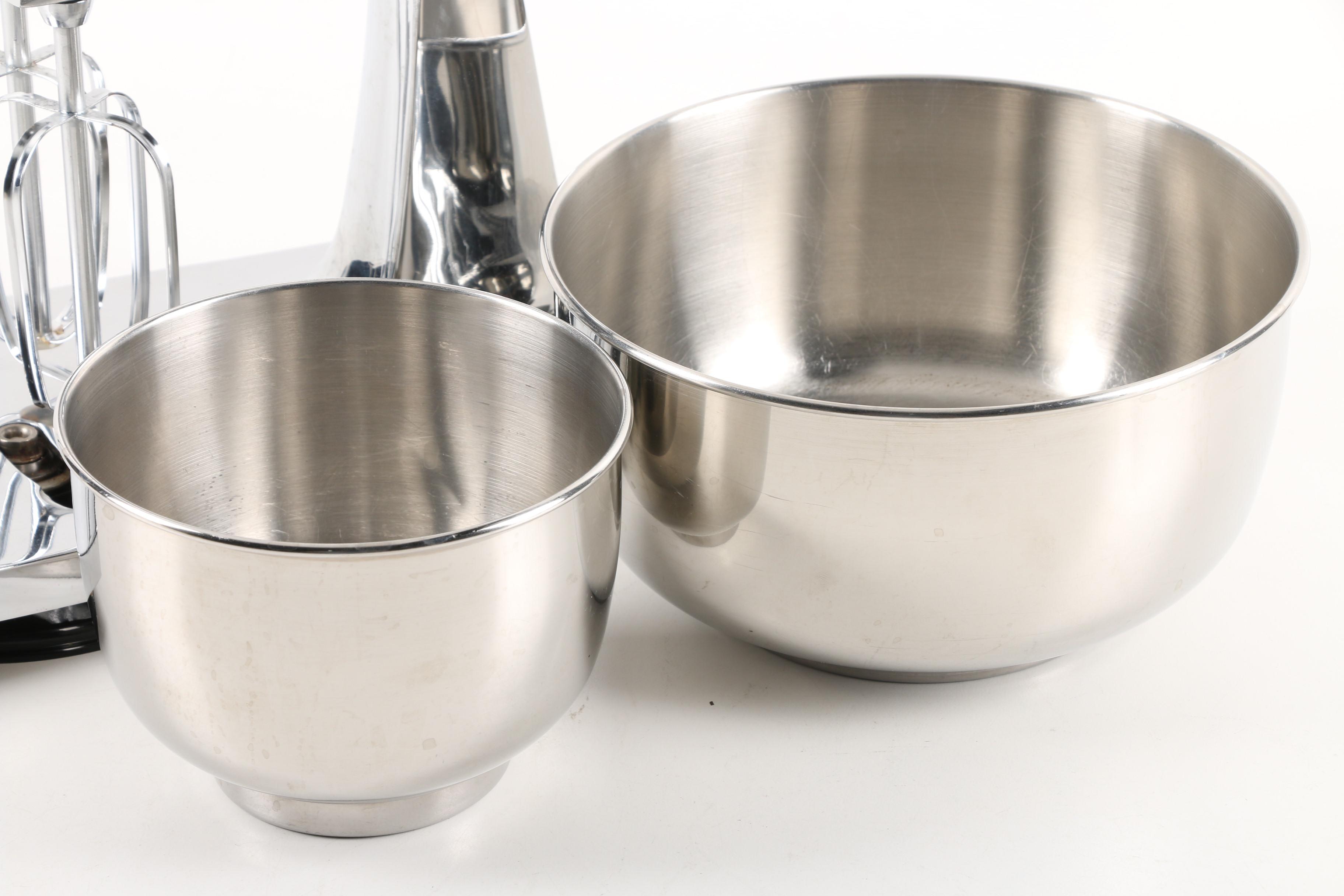 Vintage Sunbeam Mixmaster Stand Mixer with Stainless Steel Bowls