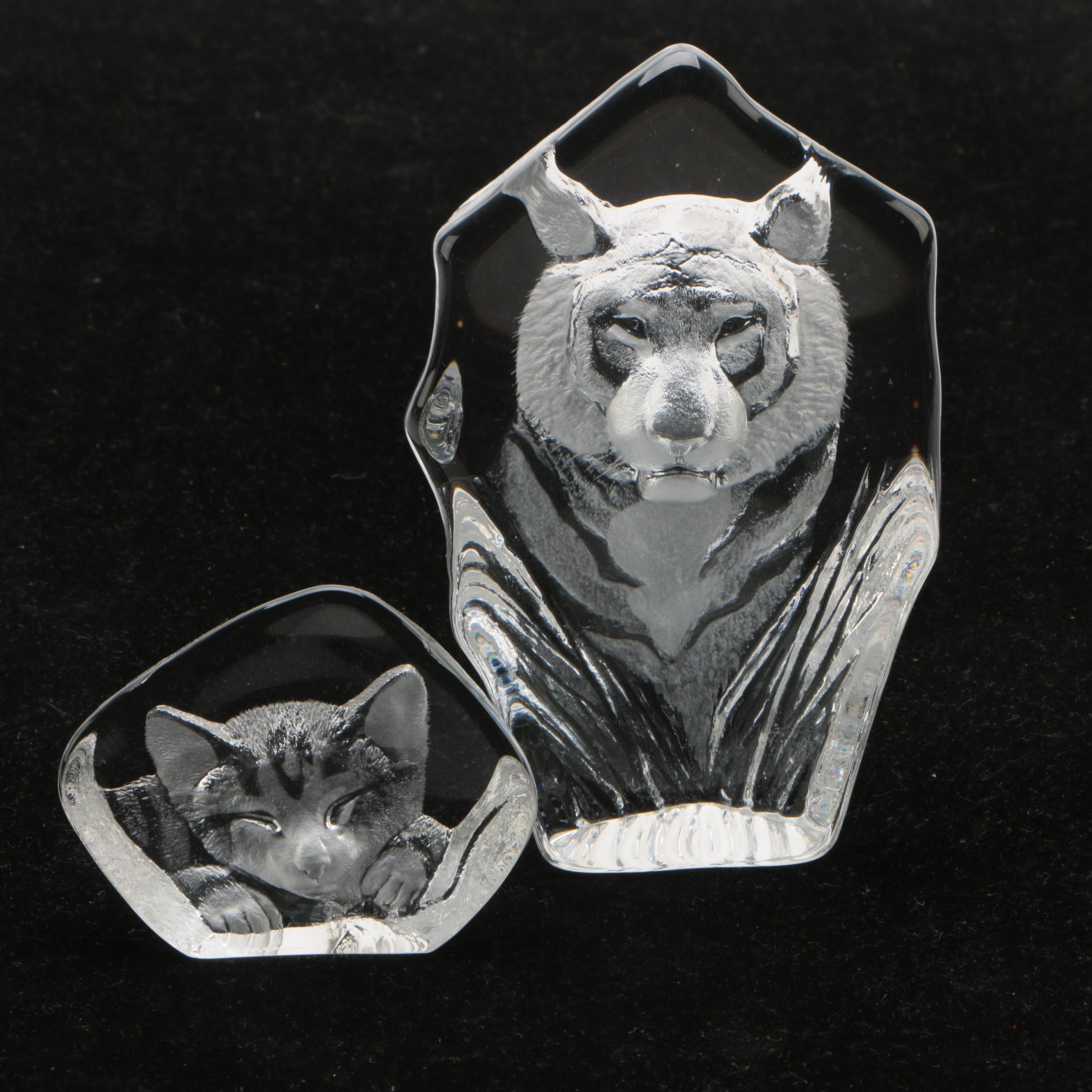Mats Jonasson Tiger and House Cat Frosted Crystal Paperweights