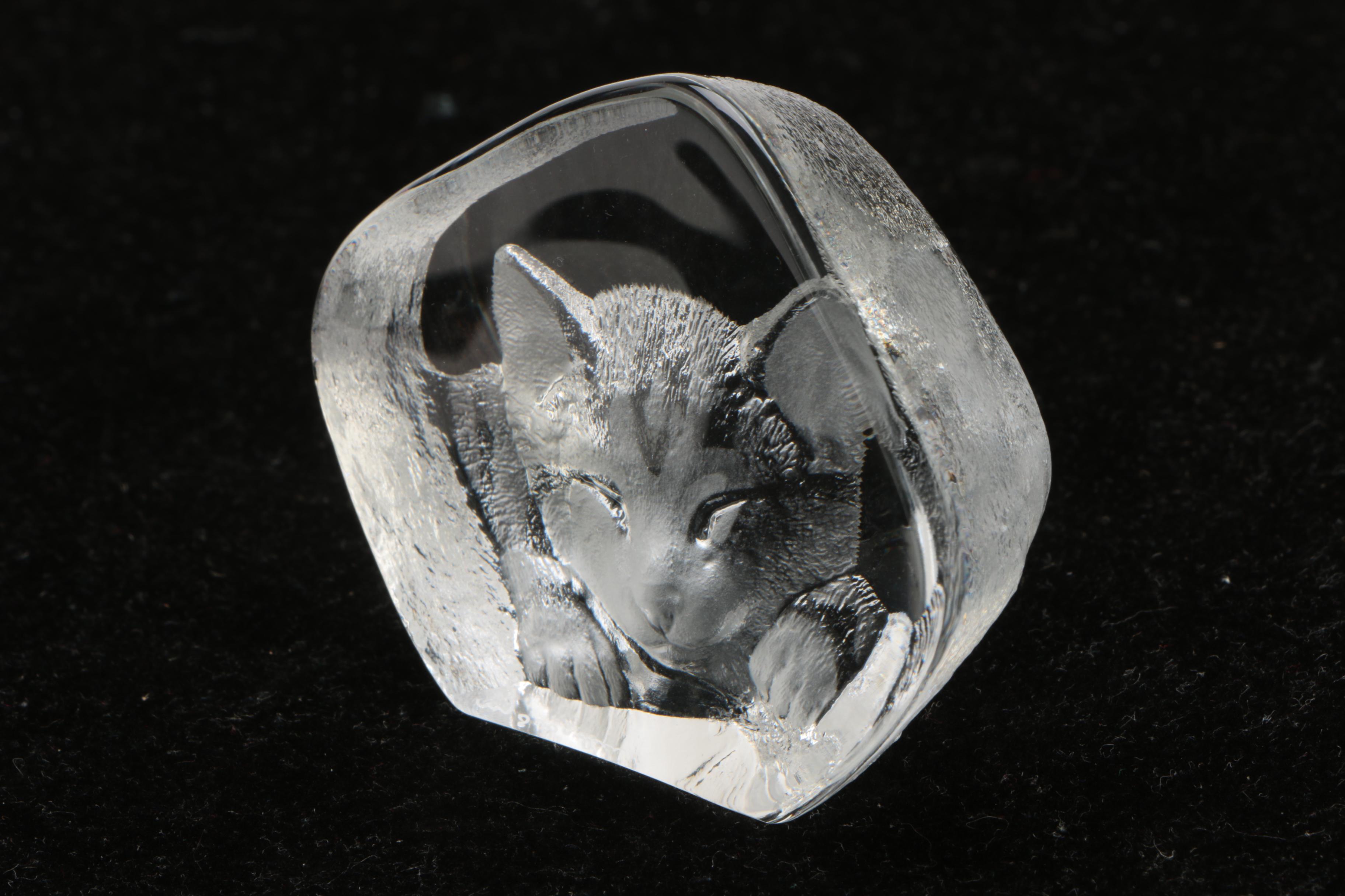 Mats Jonasson Tiger and House Cat Frosted Crystal Paperweights