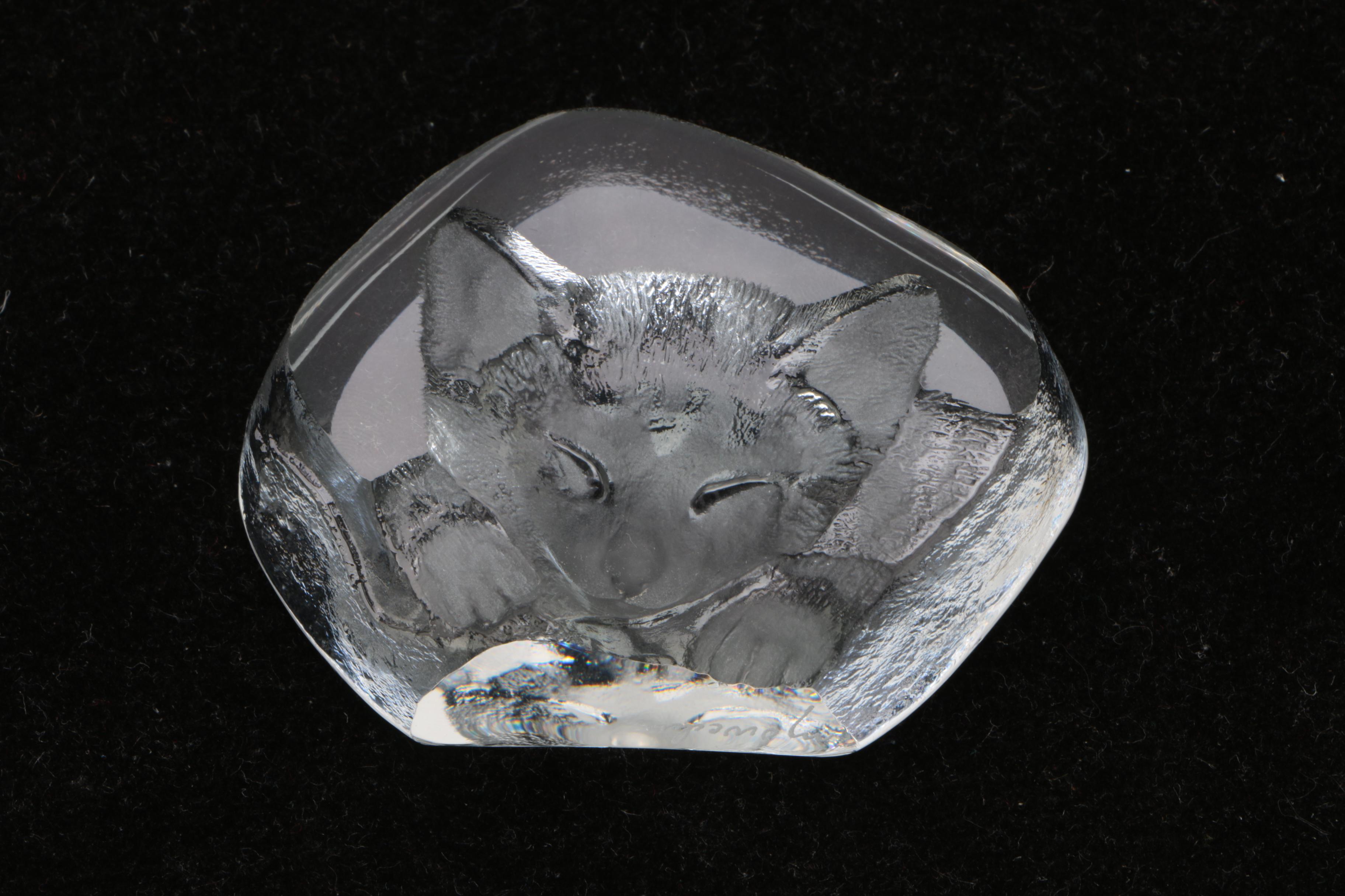 Mats Jonasson Tiger and House Cat Frosted Crystal Paperweights