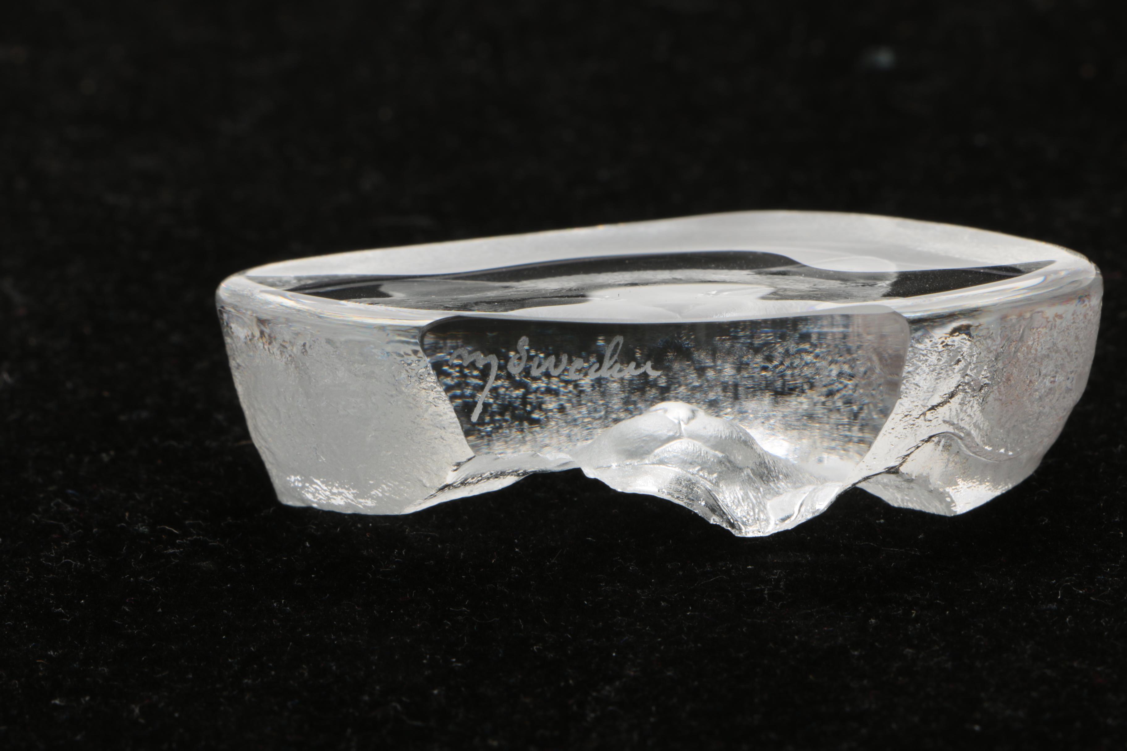 Mats Jonasson Tiger and House Cat Frosted Crystal Paperweights