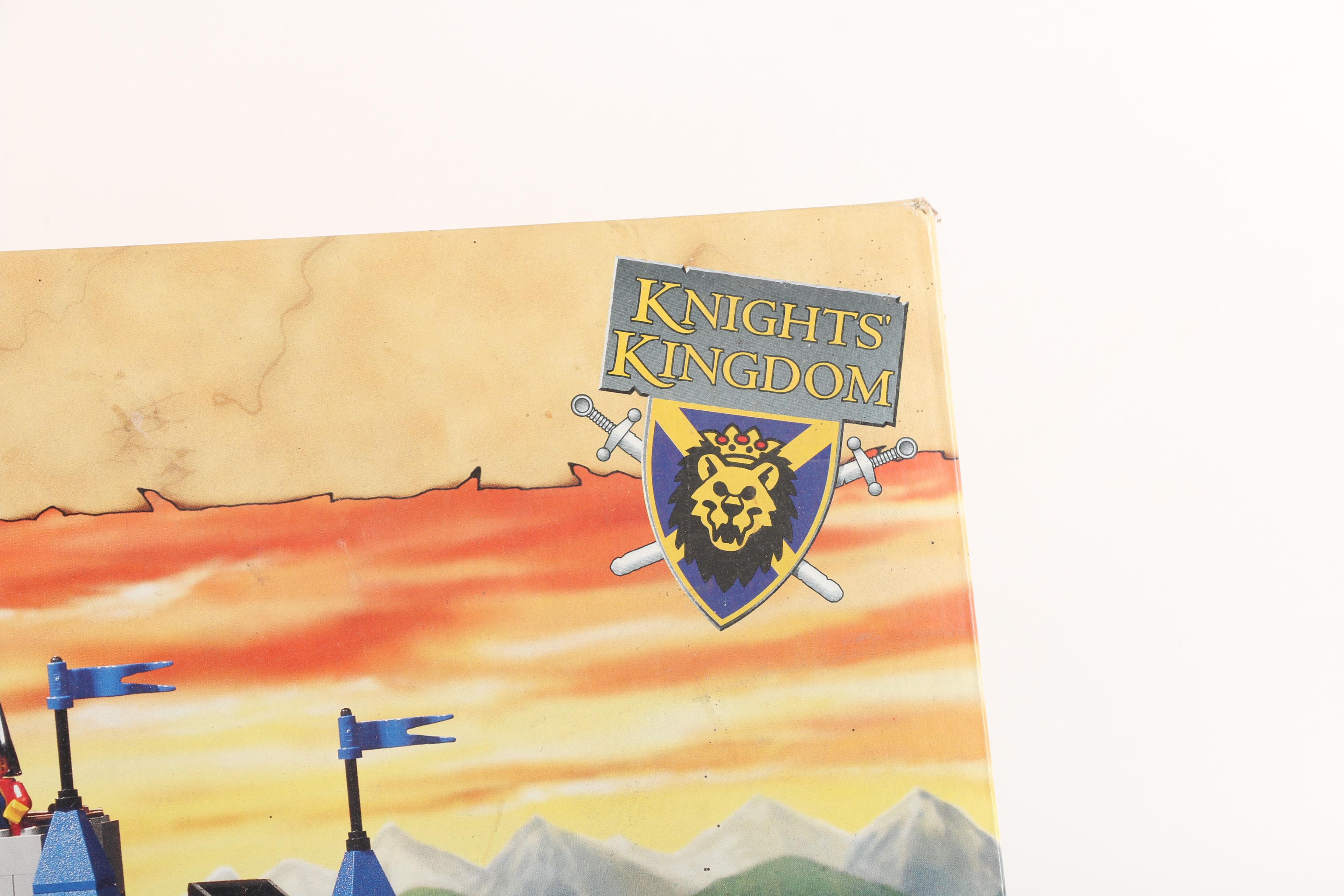 LEGO Knights' Kingdom "King Leo's Castle" Set
