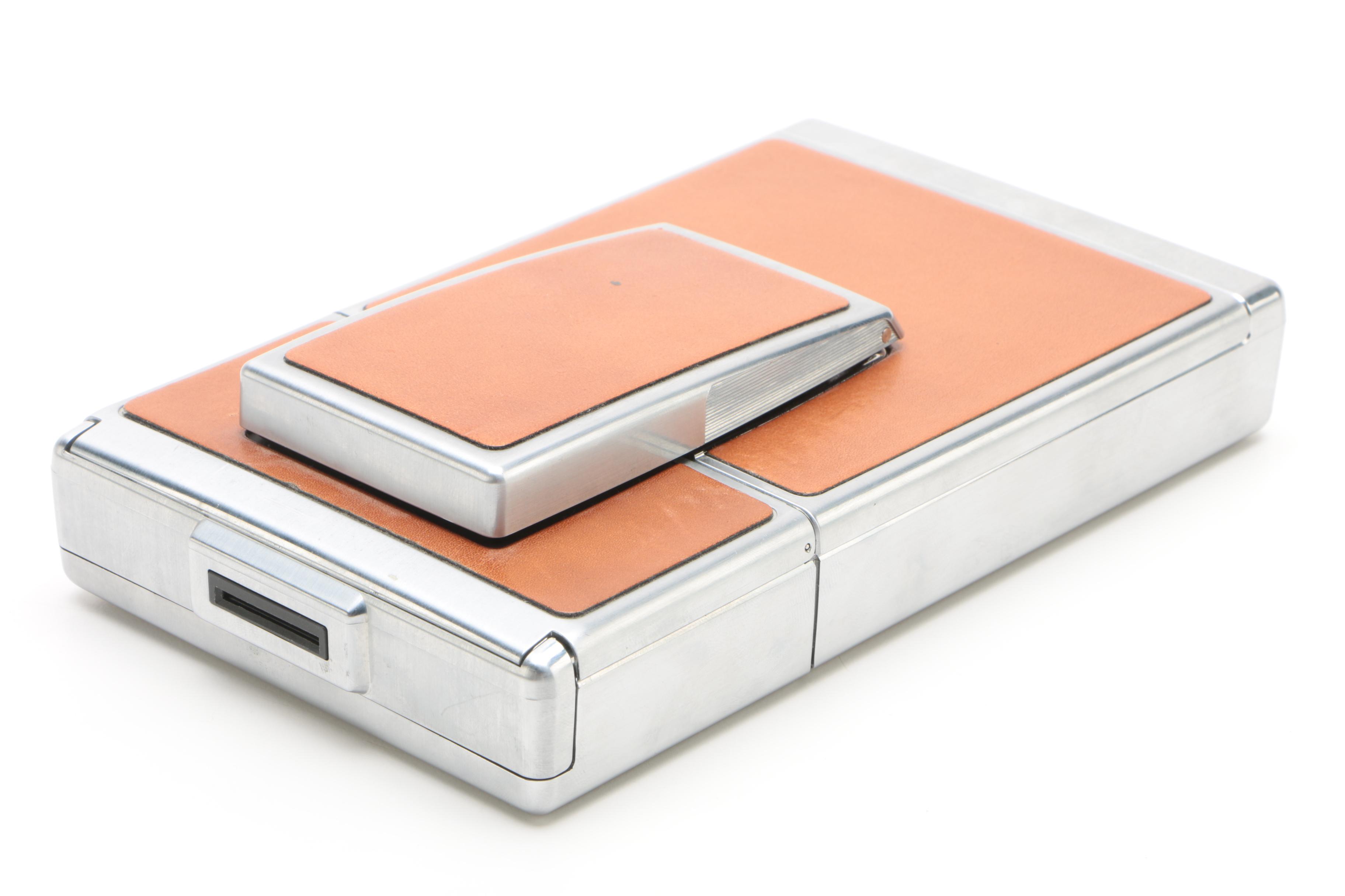 Vintage Polaroid SX-70 Folding Single-Lens Reflex Land Camera