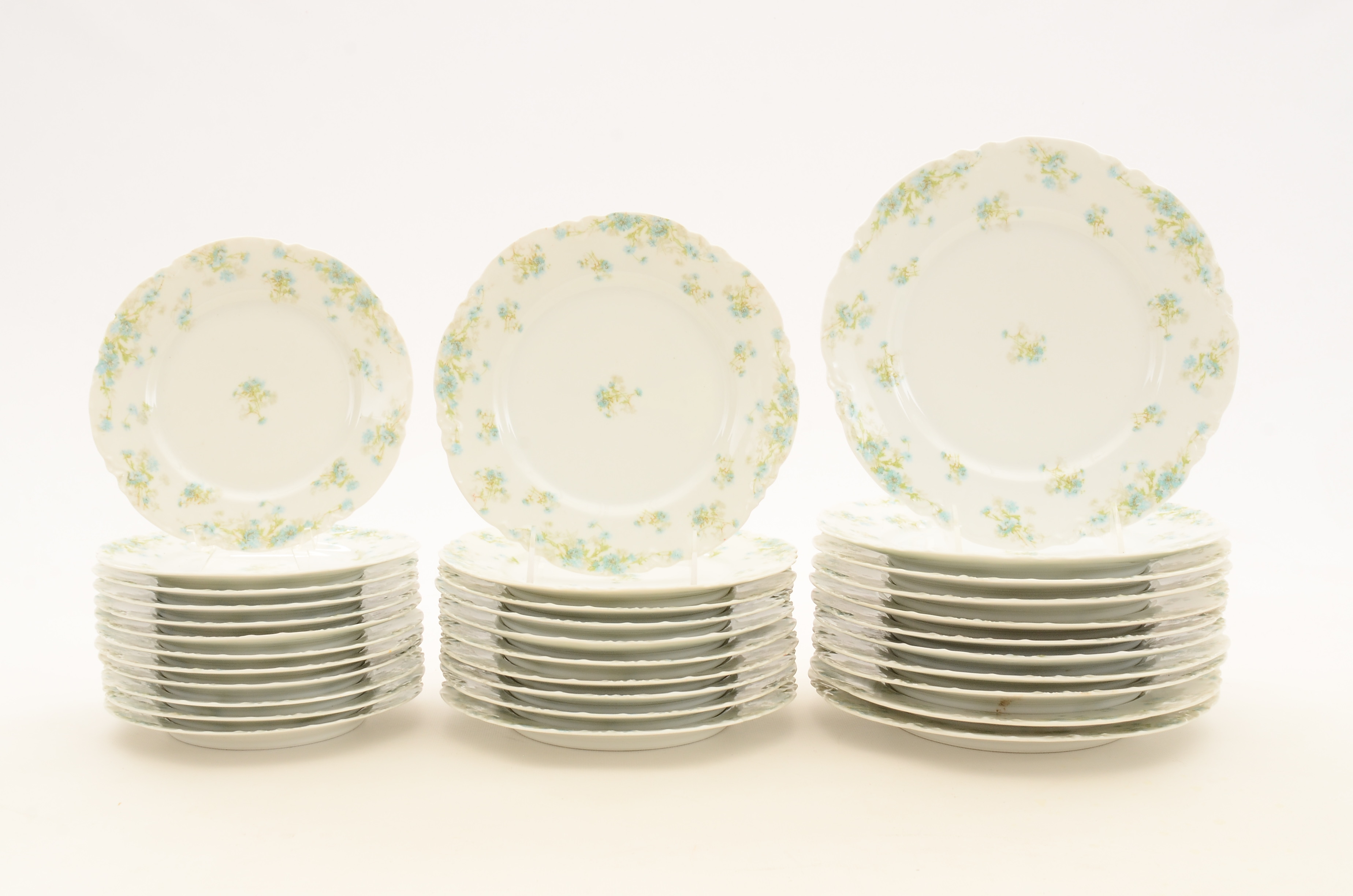 Set of Haviland Limoges Porcelain Dinnerware