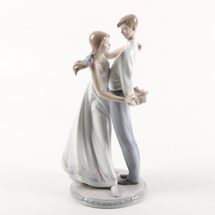 Lladró "Love's Little Surprises" Hand-Painted Porcelain Figurine