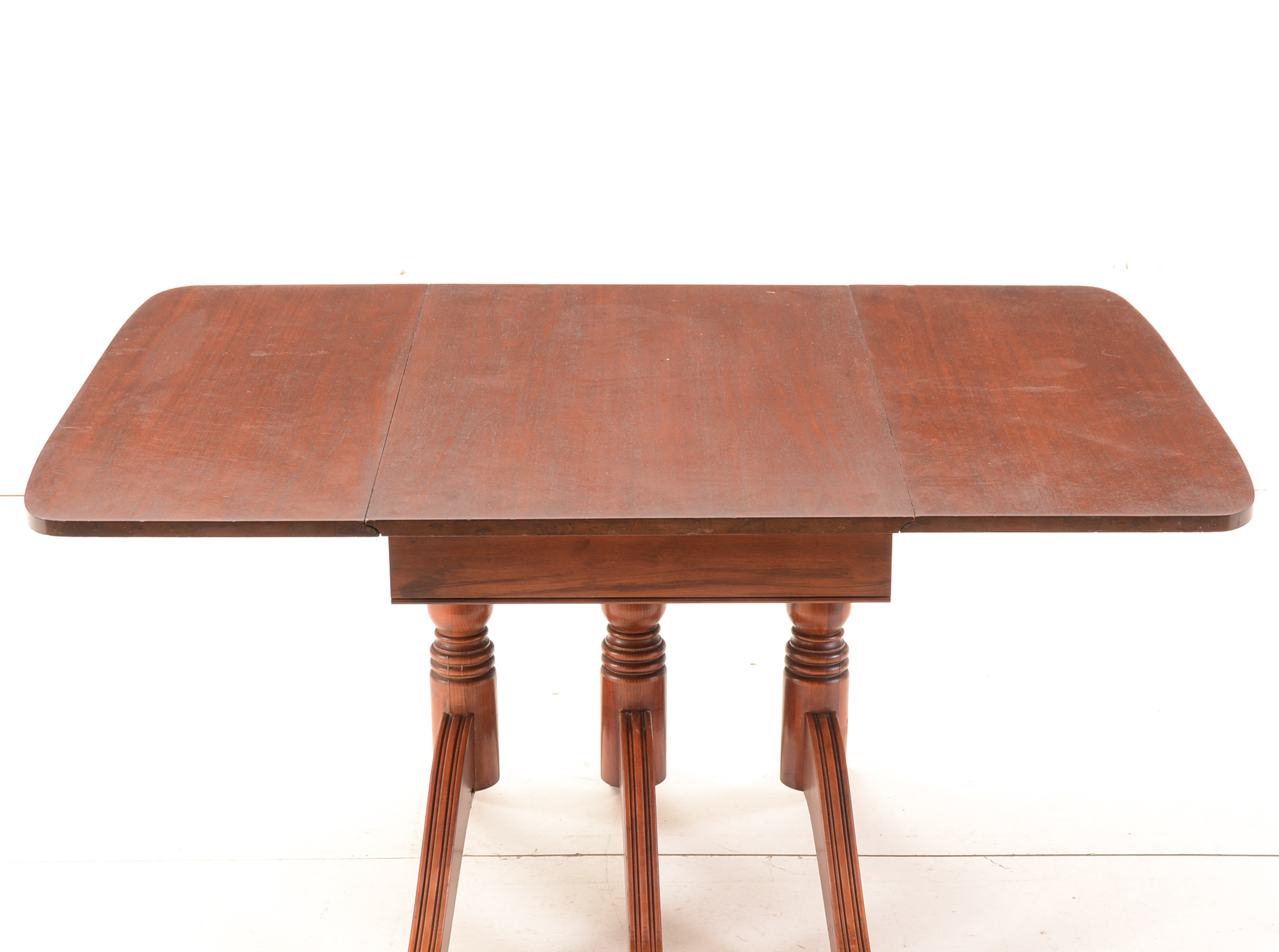 Vintage Mahogany Drop-Leaf Table