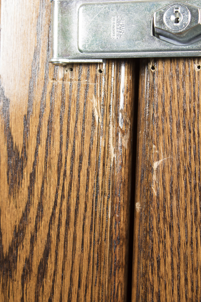 Oak Refrigerated Wine Cooler Cabinet