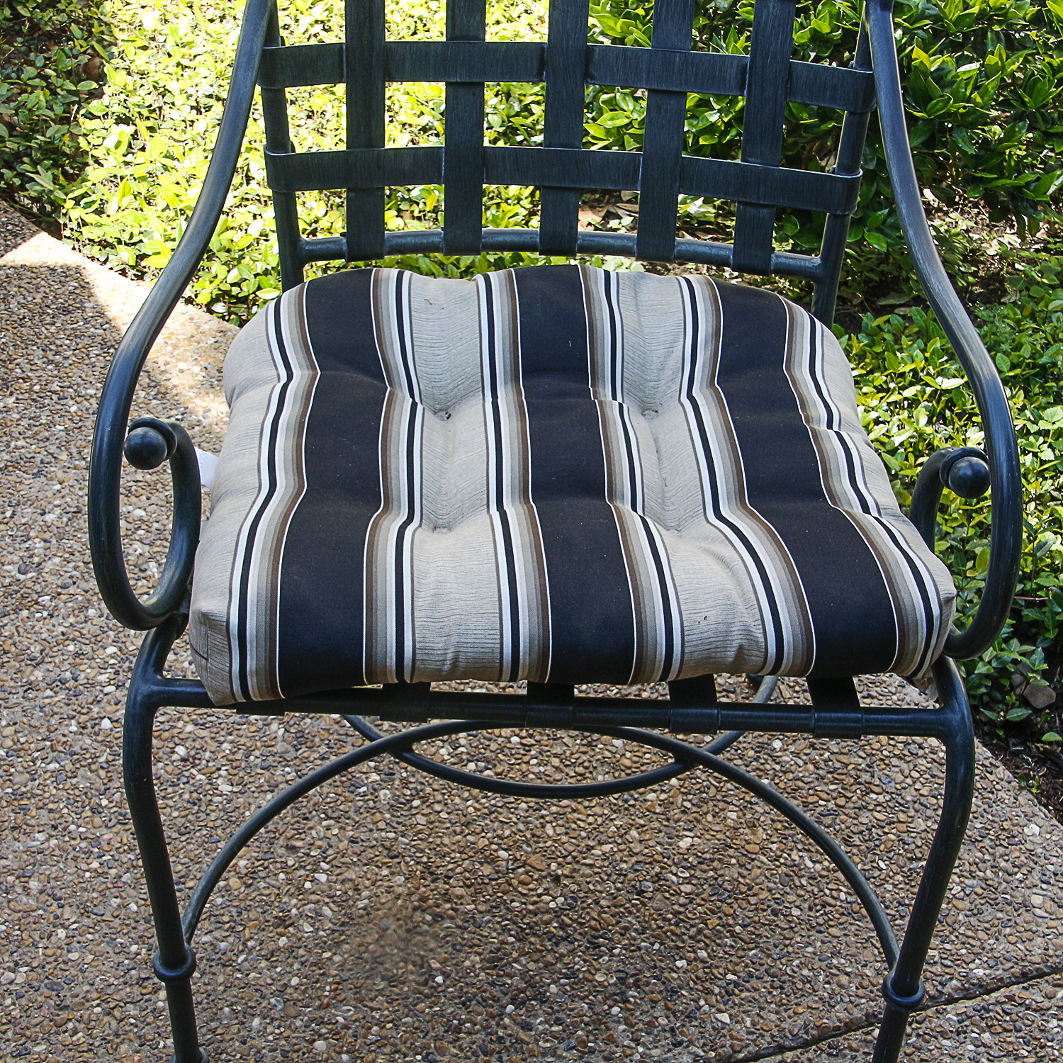 Brown Jordan Table and Four Chair Patio Set