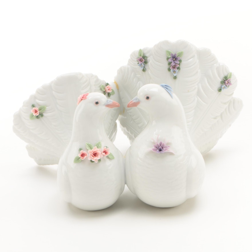 Lladró "Couple of Doves with Flowers" Porcelain Figurine