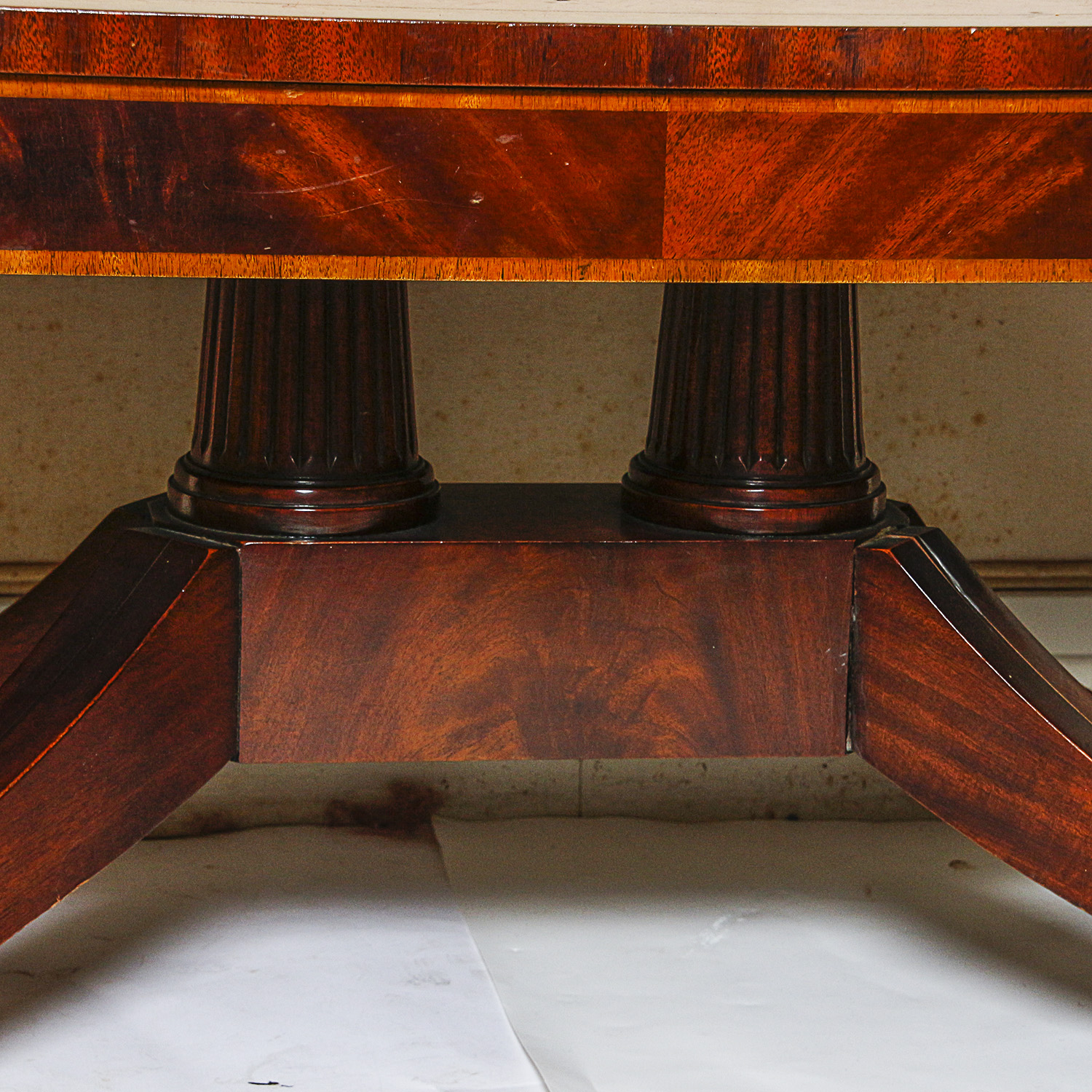 Vintage Duncan Phyfe Style Oval Coffee Table with Leather Inlay