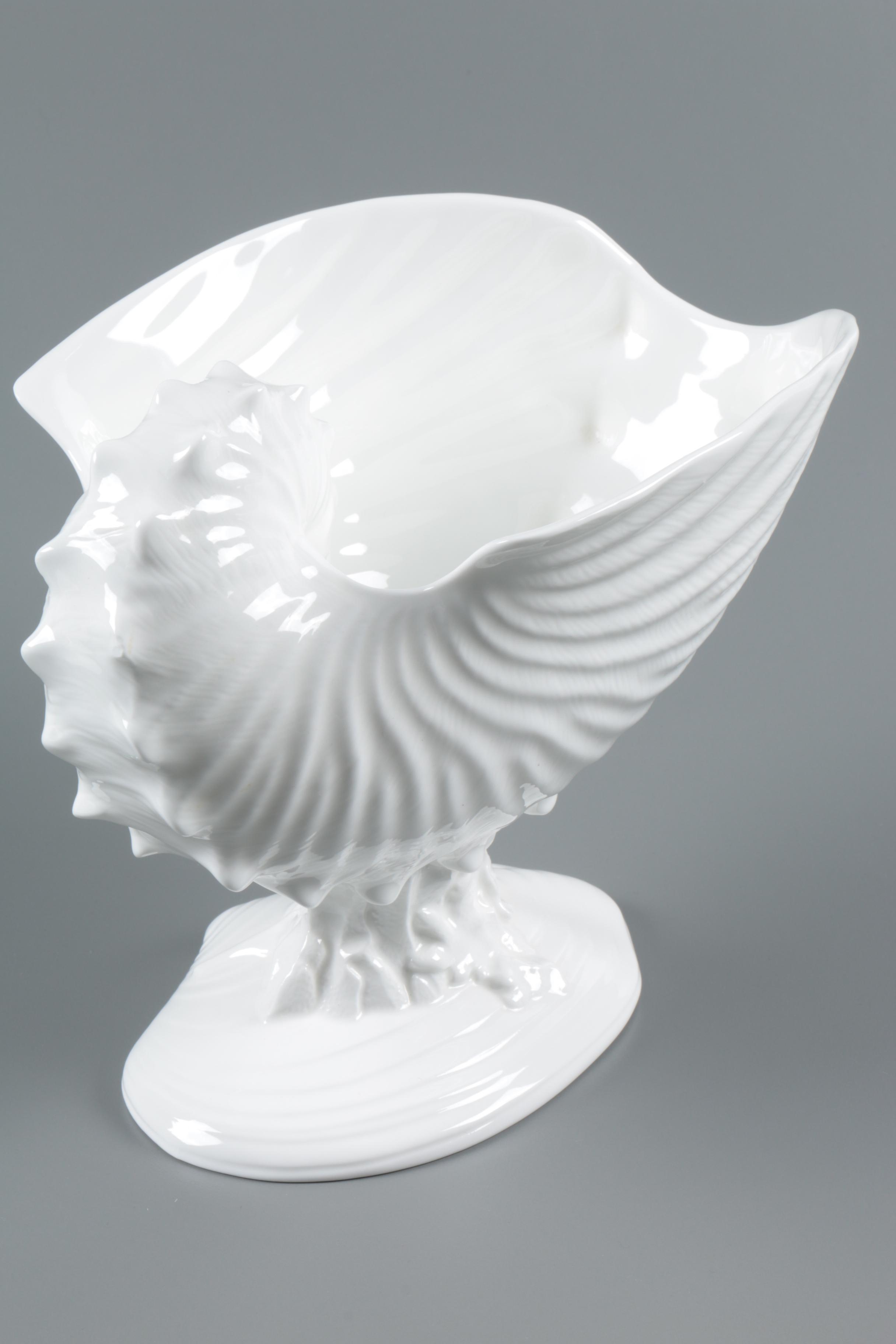Wedgwood "Nautilus" Bone China Centerpiece with Underplate