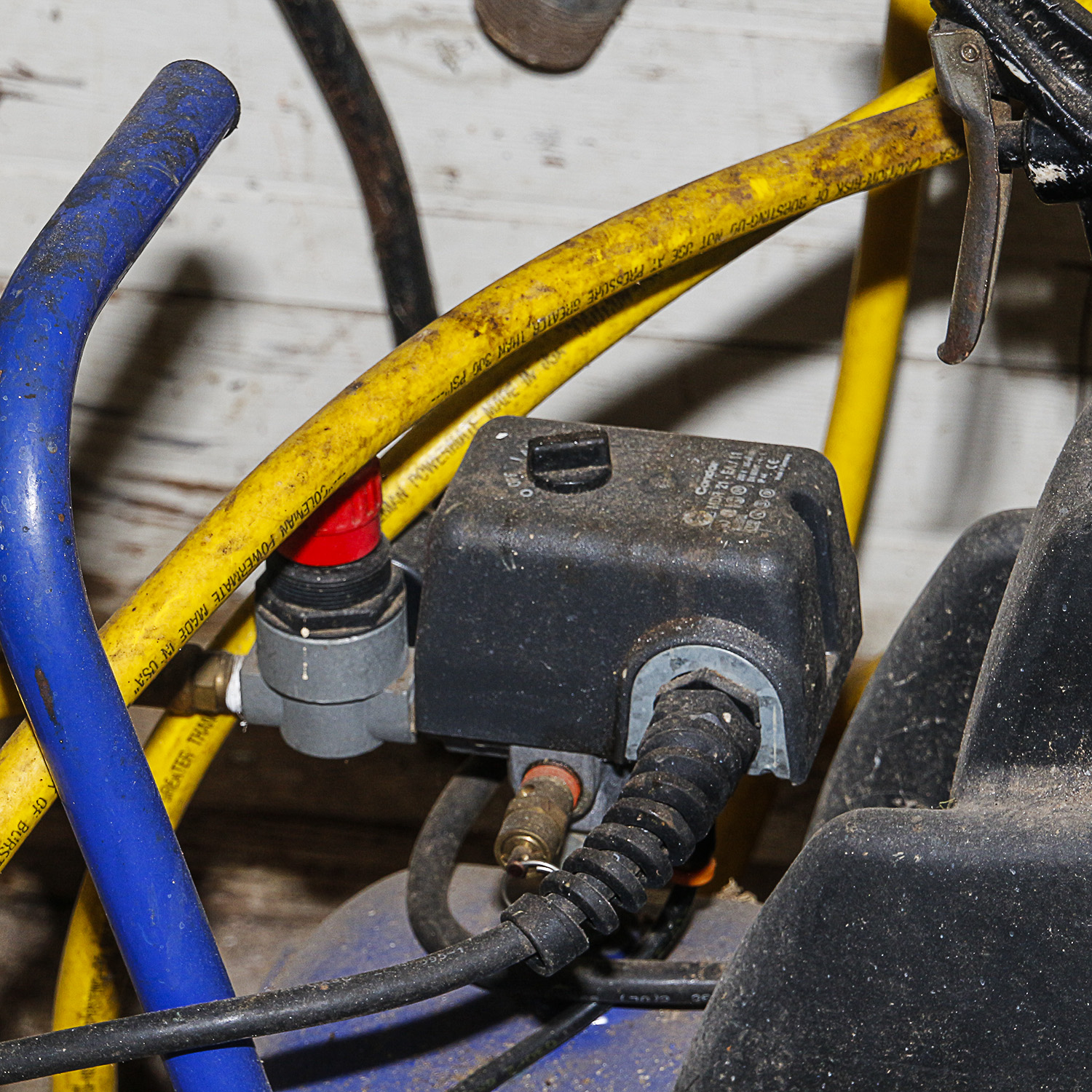 2 HP Campbell Hausfeld Air Compressor