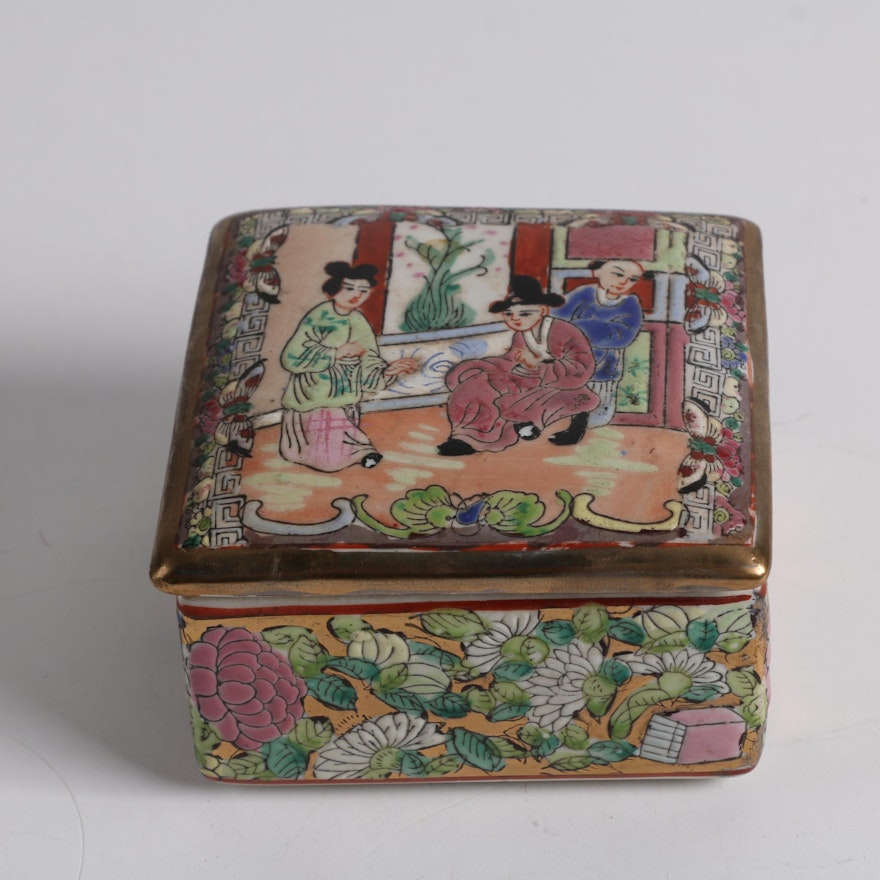 Chinese Hand-Painted Porcelain Trinket Box