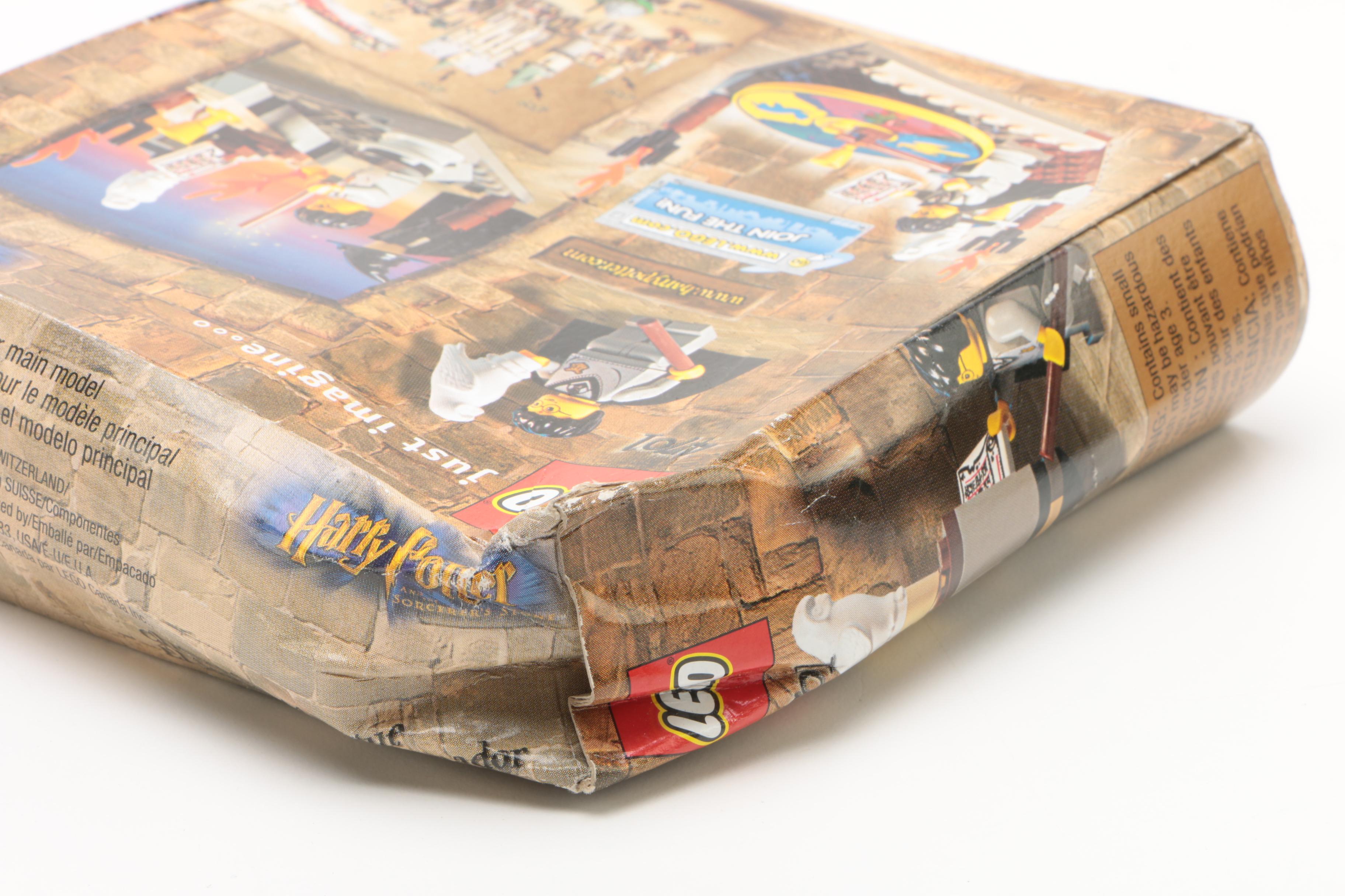 LEGO Games "Harry Potter Hogwarts" and LEGO "Sorting Hat"