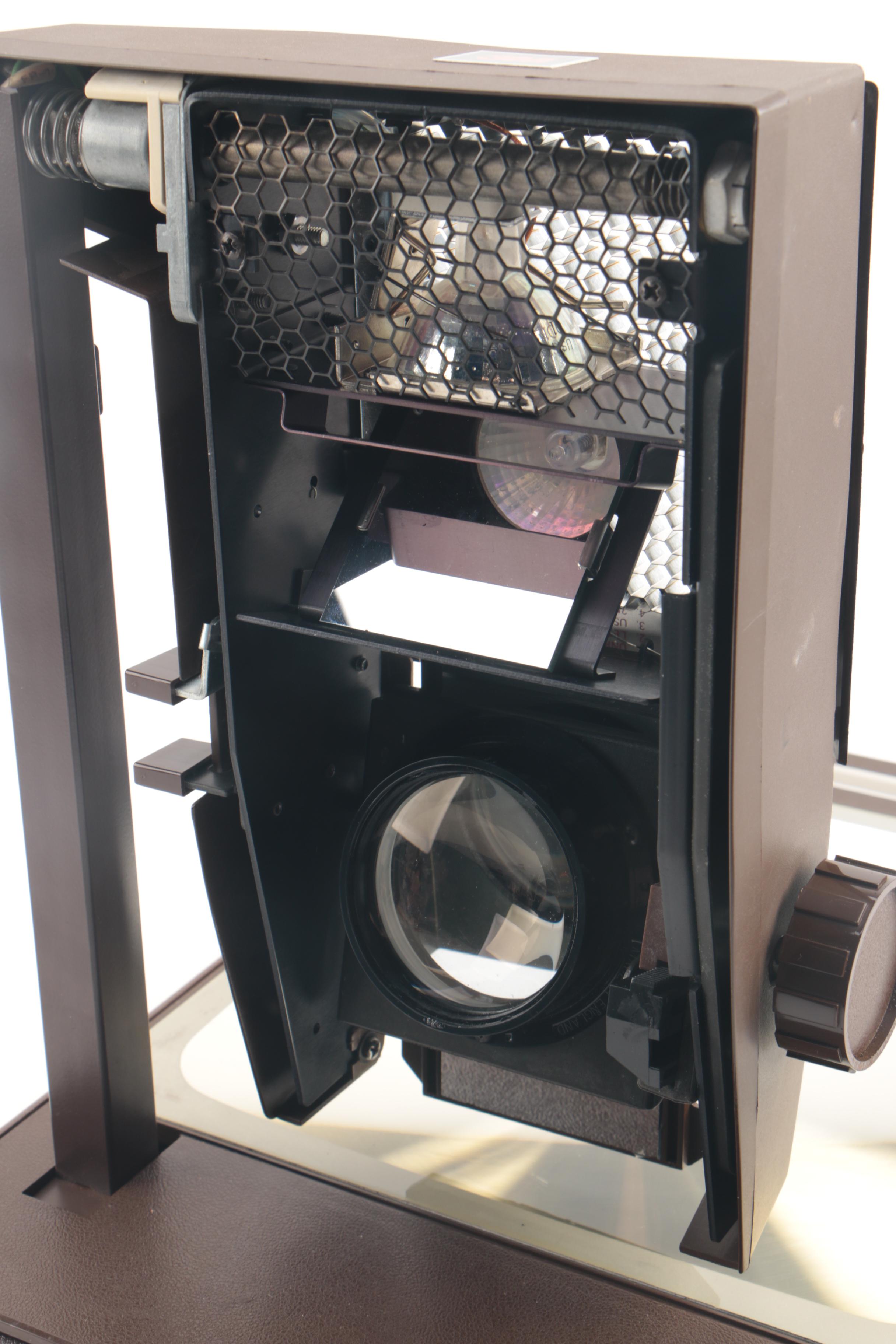 Vintage Portable Overhead Projector by 3M