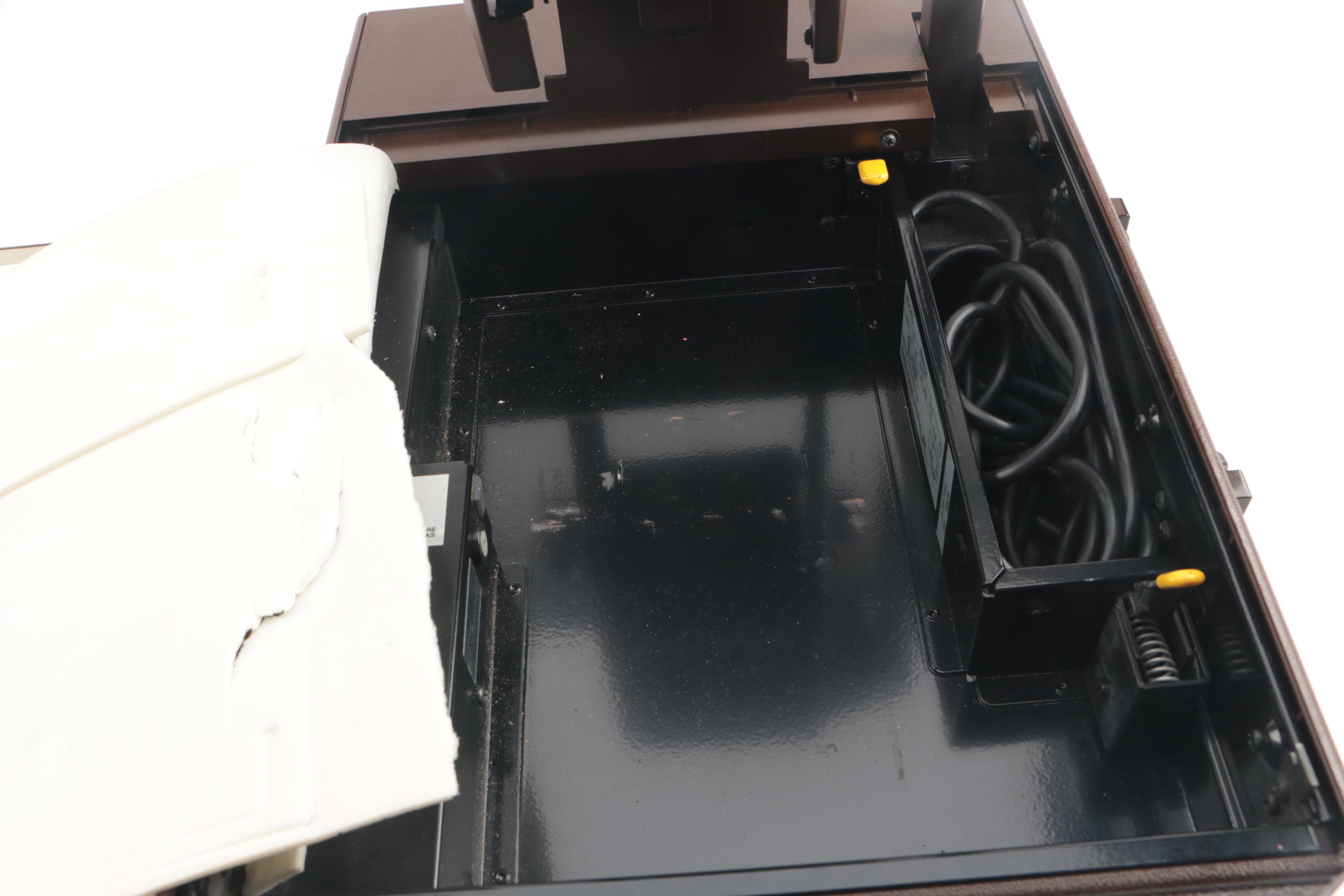 Vintage Portable Overhead Projector by 3M