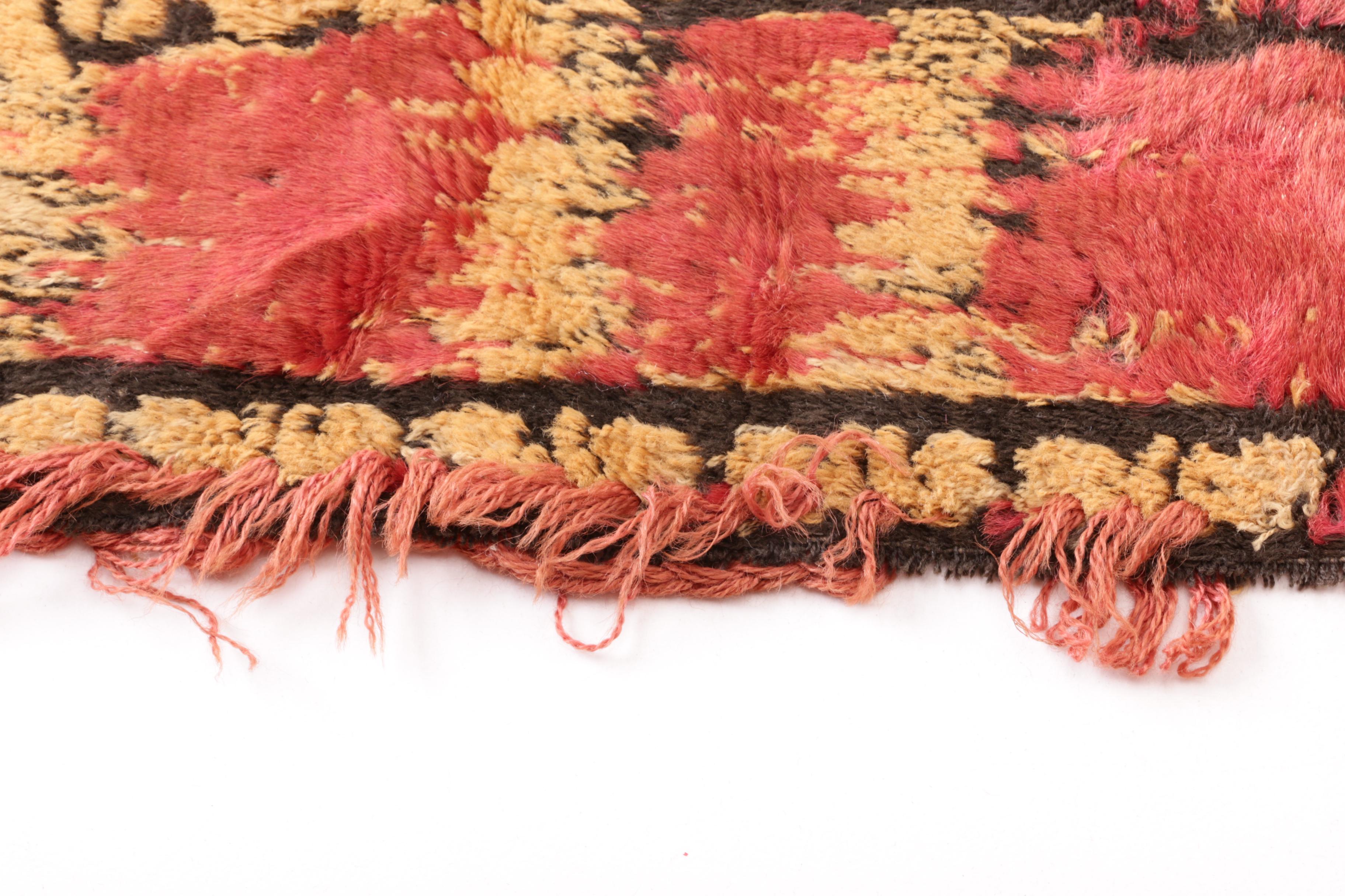 Vintage Machine Made Pictorial Tapestry