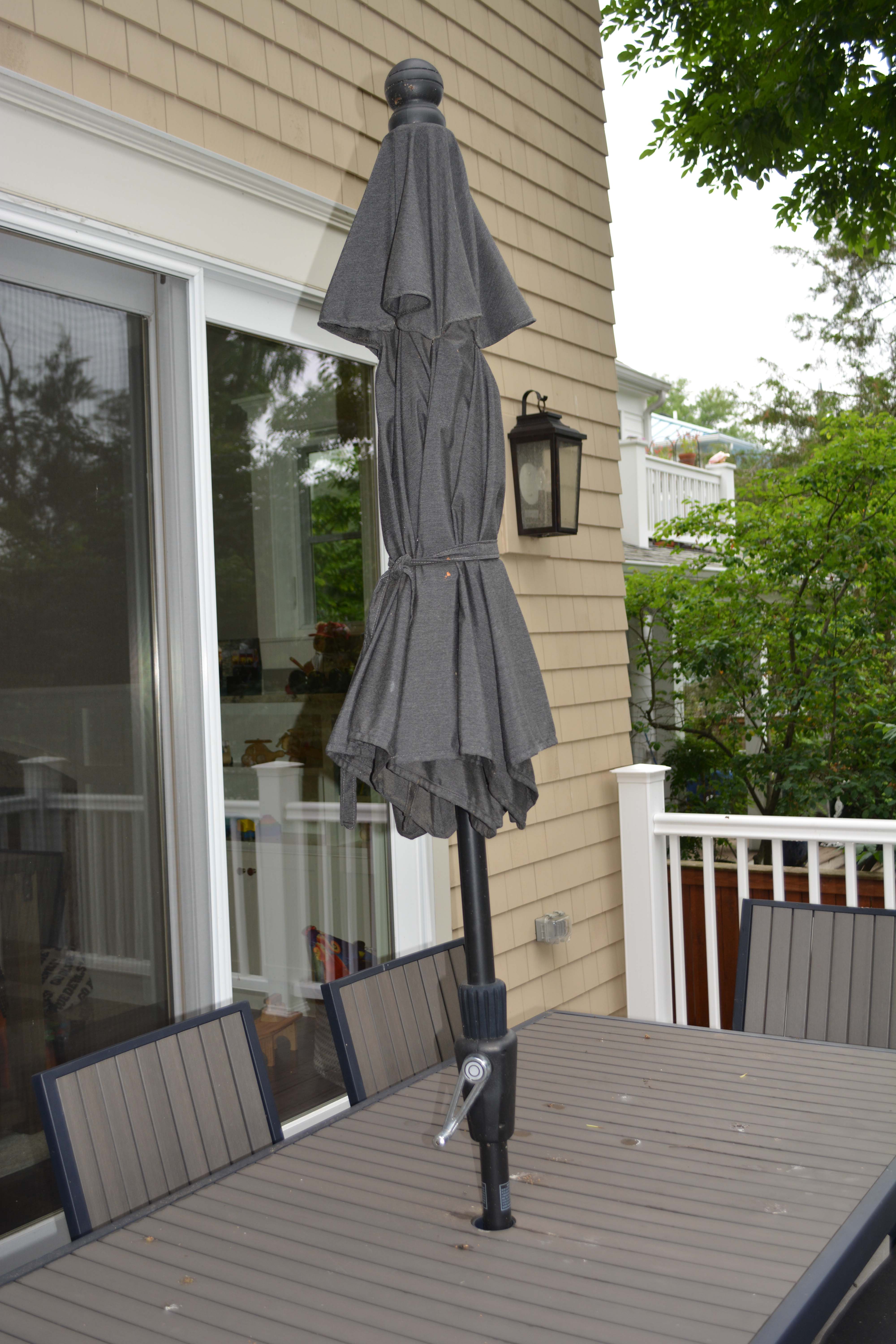 Crate and Barrel Patio Furniture Dining Set