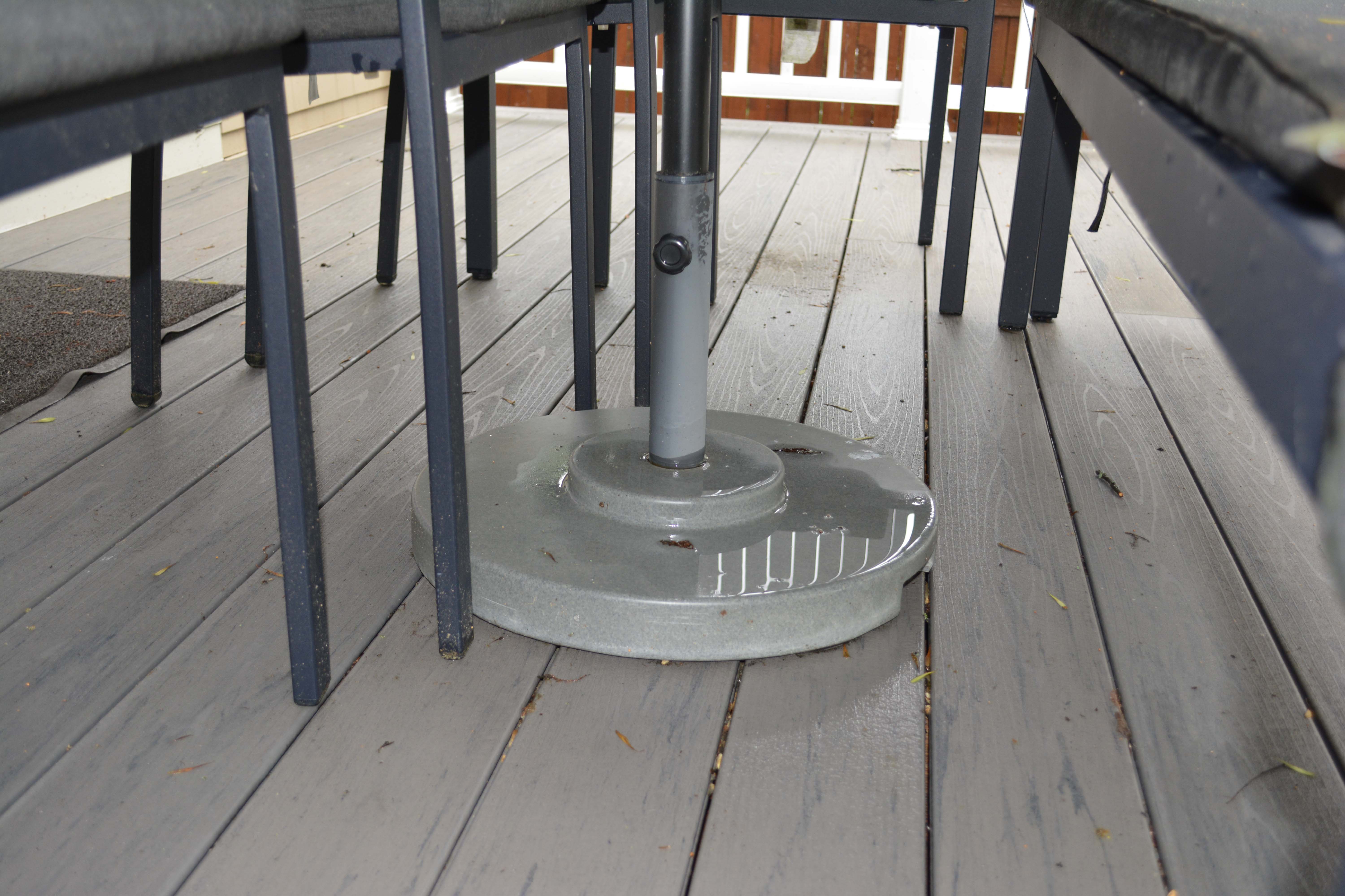 Crate and Barrel Patio Furniture Dining Set