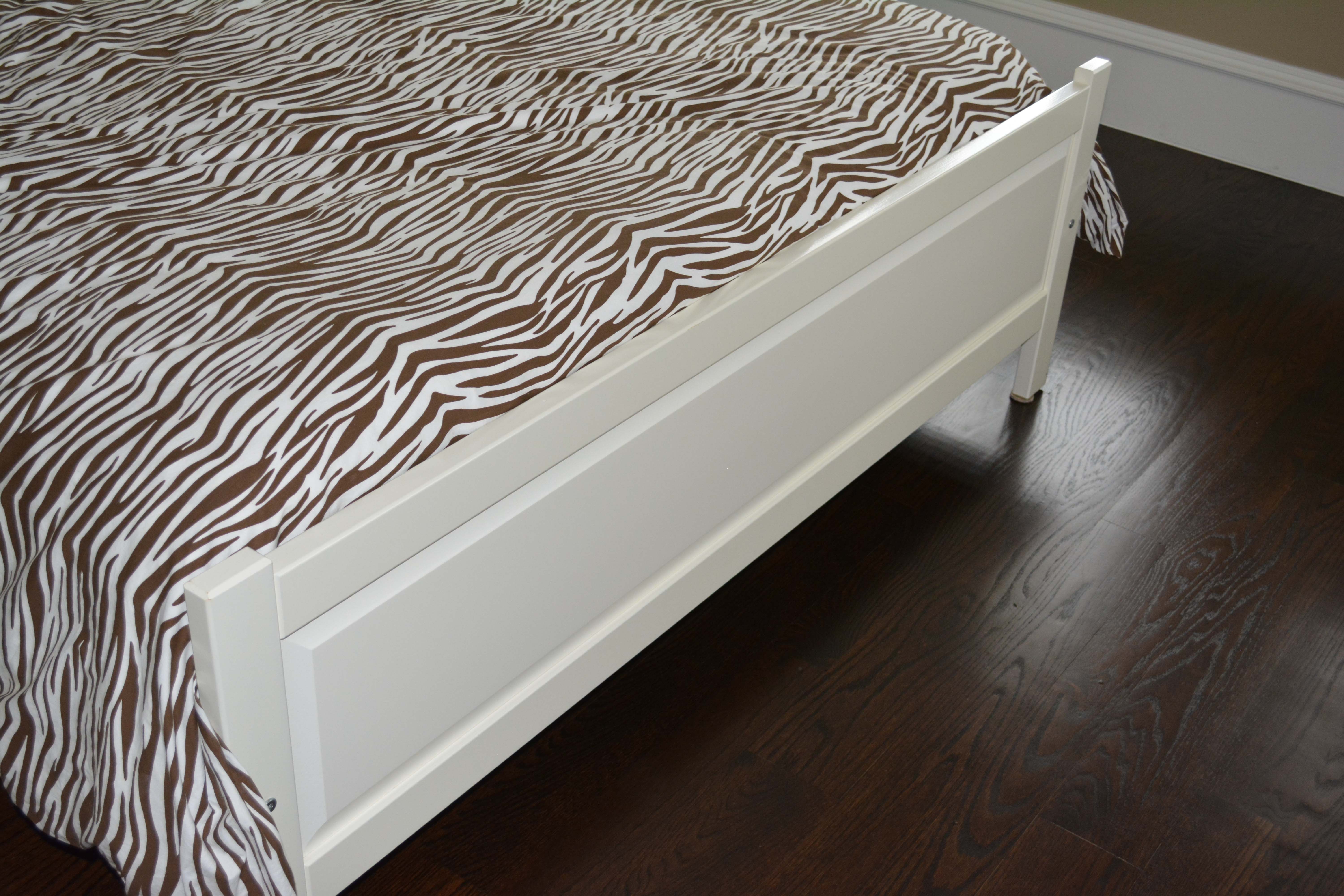 Contemporary White Queen Size Bed Frame
