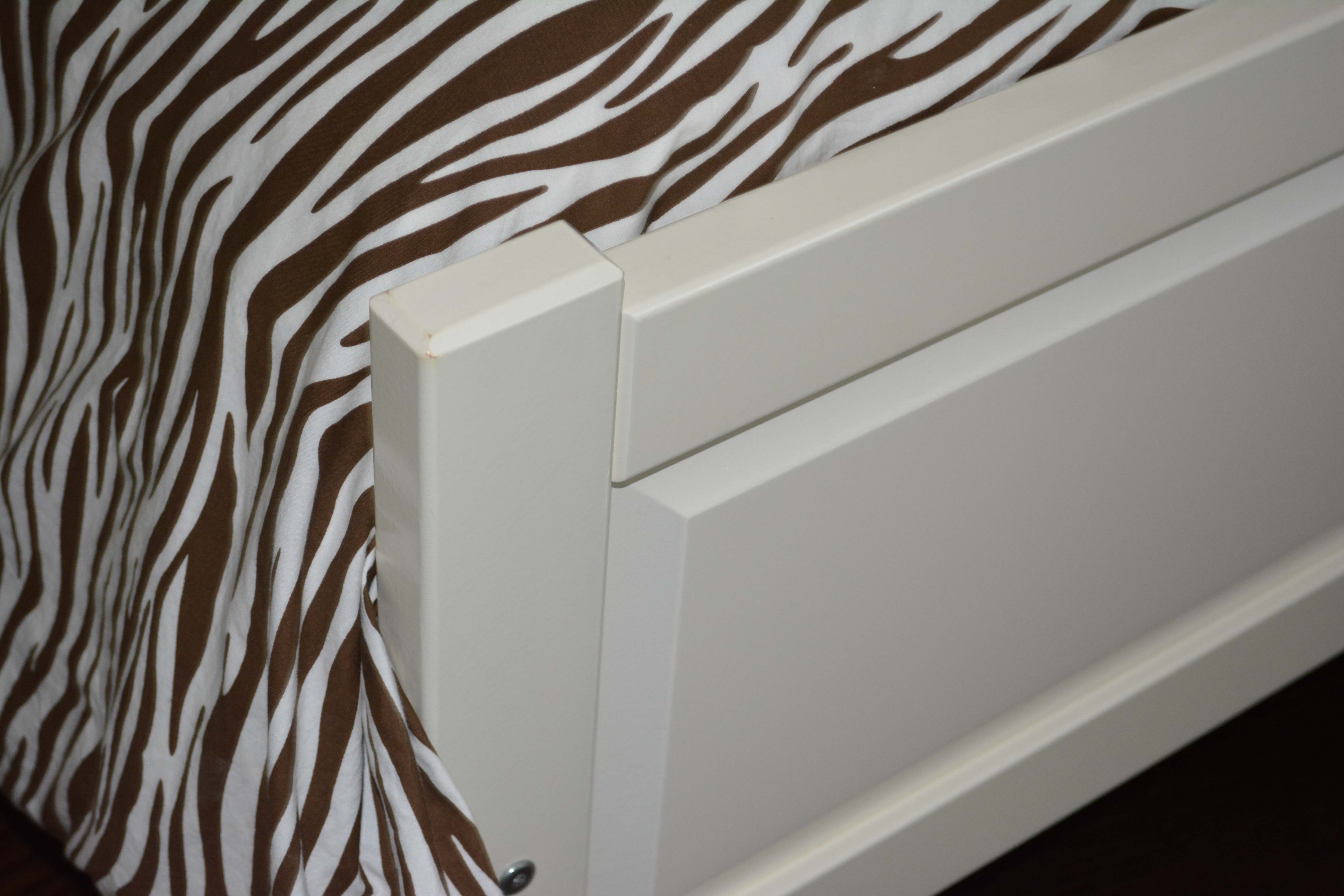 Contemporary White Queen Size Bed Frame