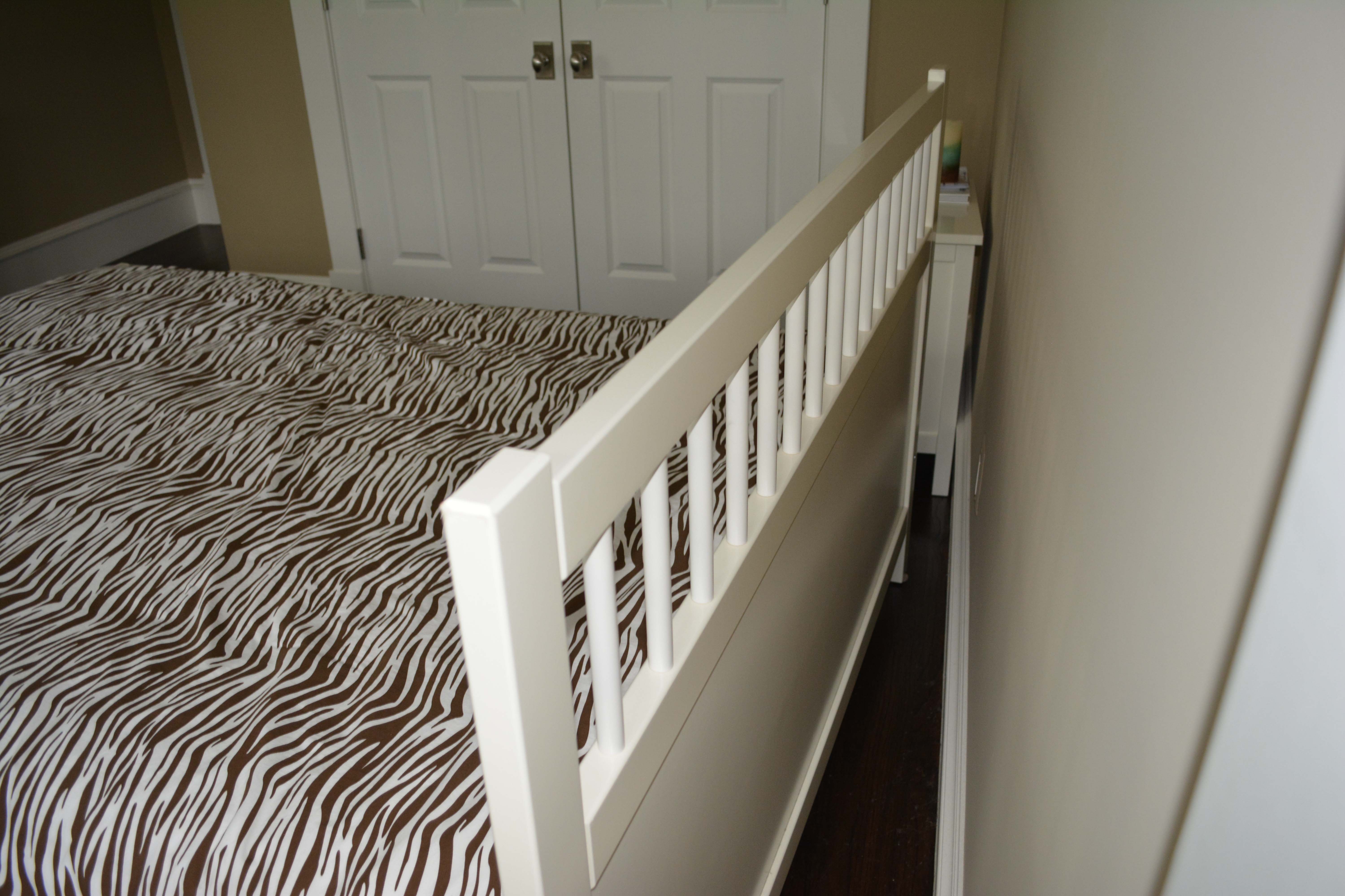 Contemporary White Queen Size Bed Frame