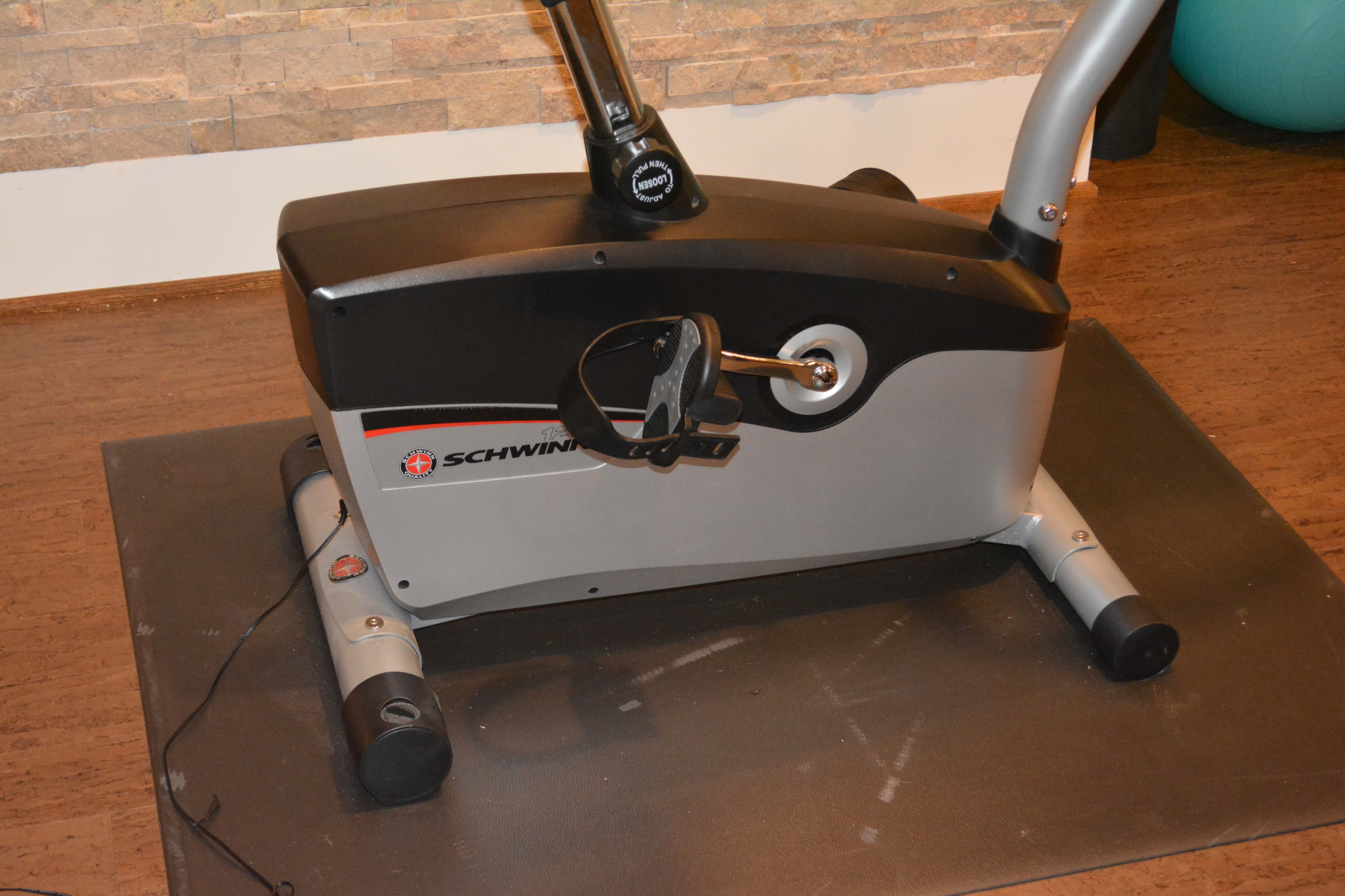 Schwinn 126 Upright Exercise Bike