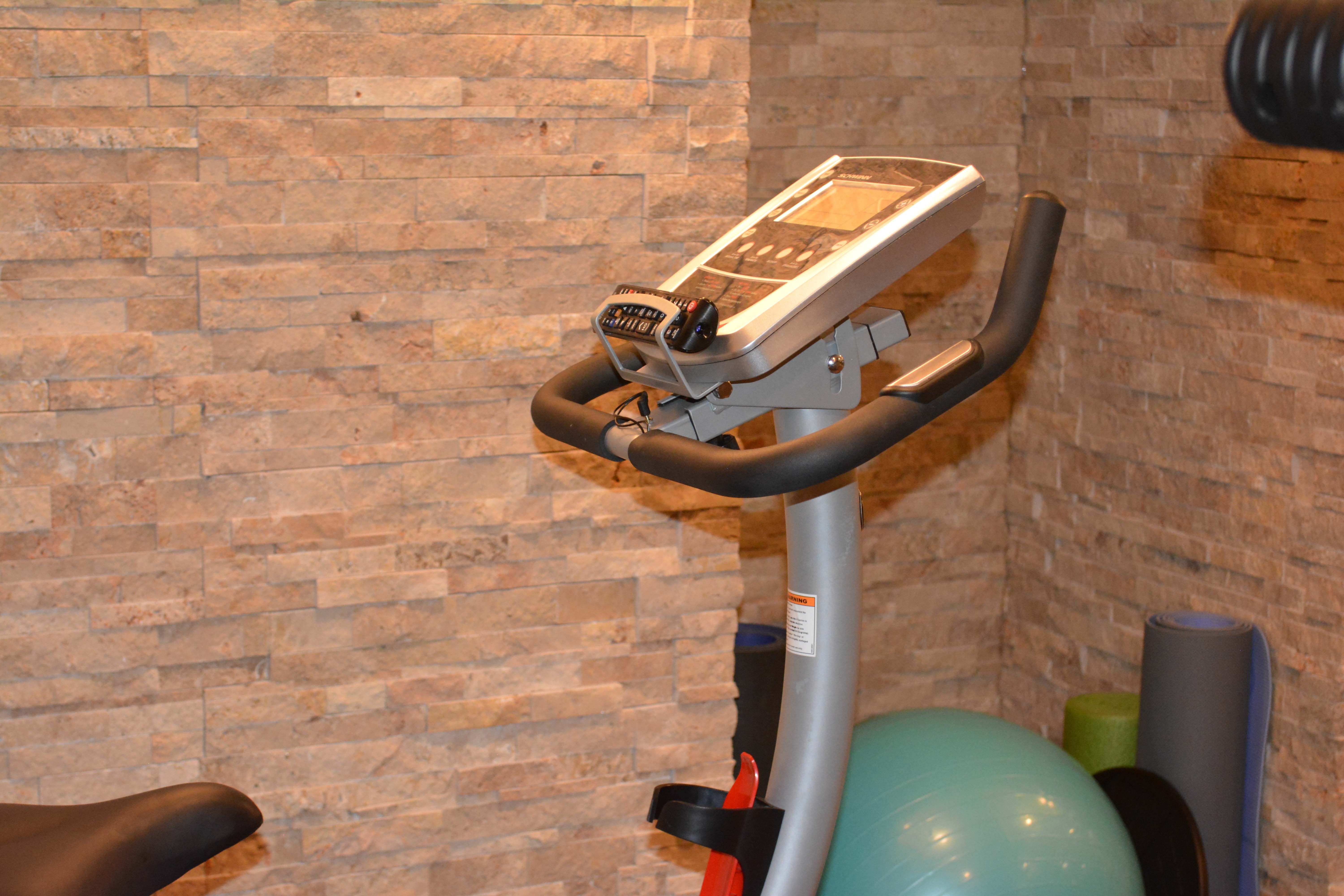 Schwinn 126 Upright Exercise Bike