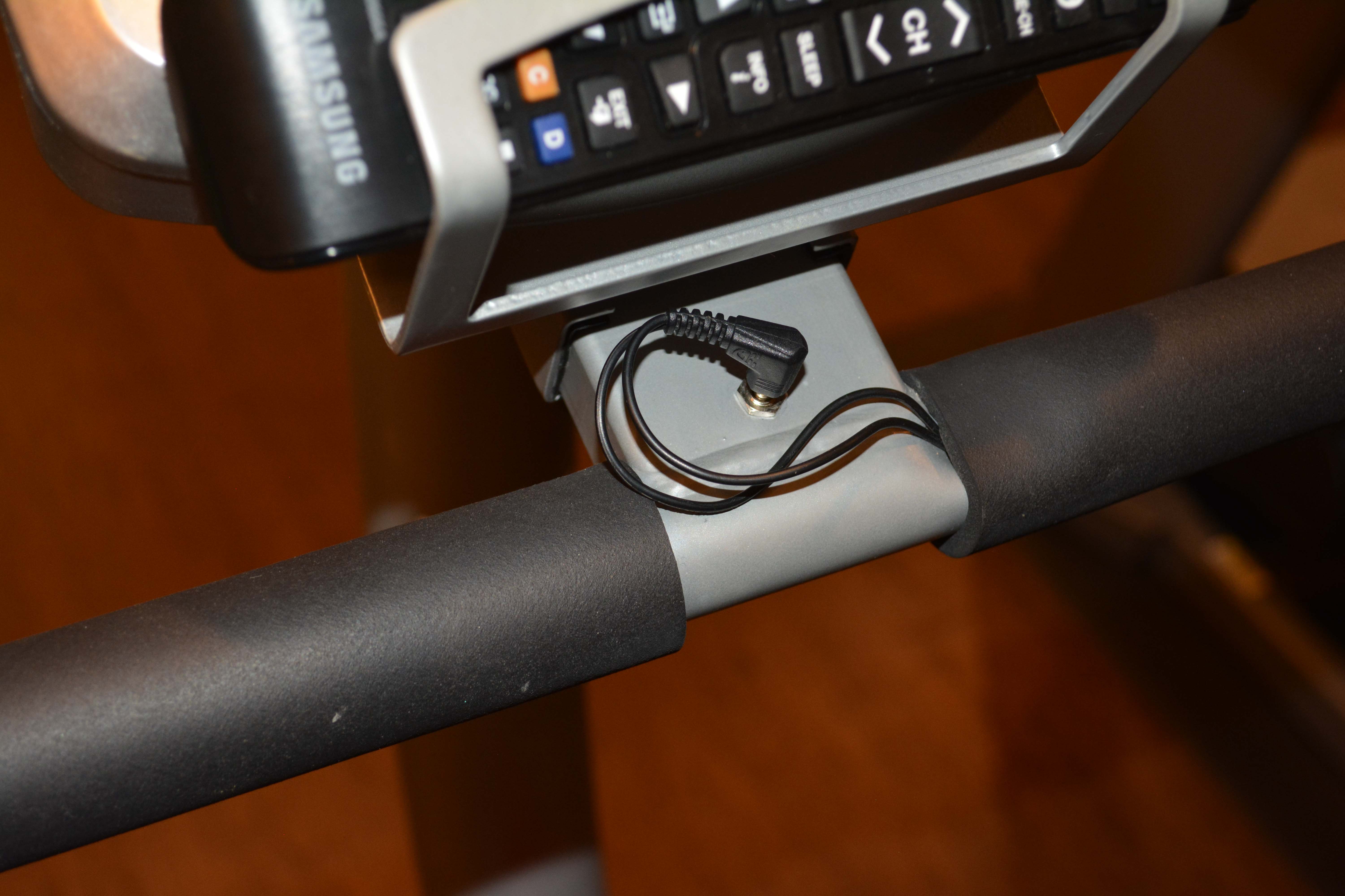 Schwinn 126 Upright Exercise Bike